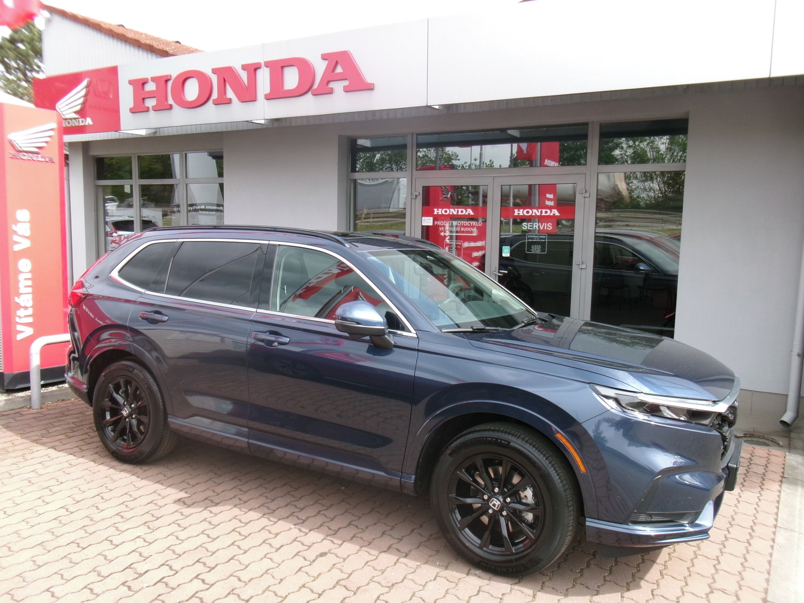 Honda CR-V, 2.0 Plug-in ELEGANCE TECH 26 - fotka 4