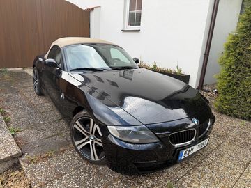 BMW Z4 2.5 v perfektním stavu