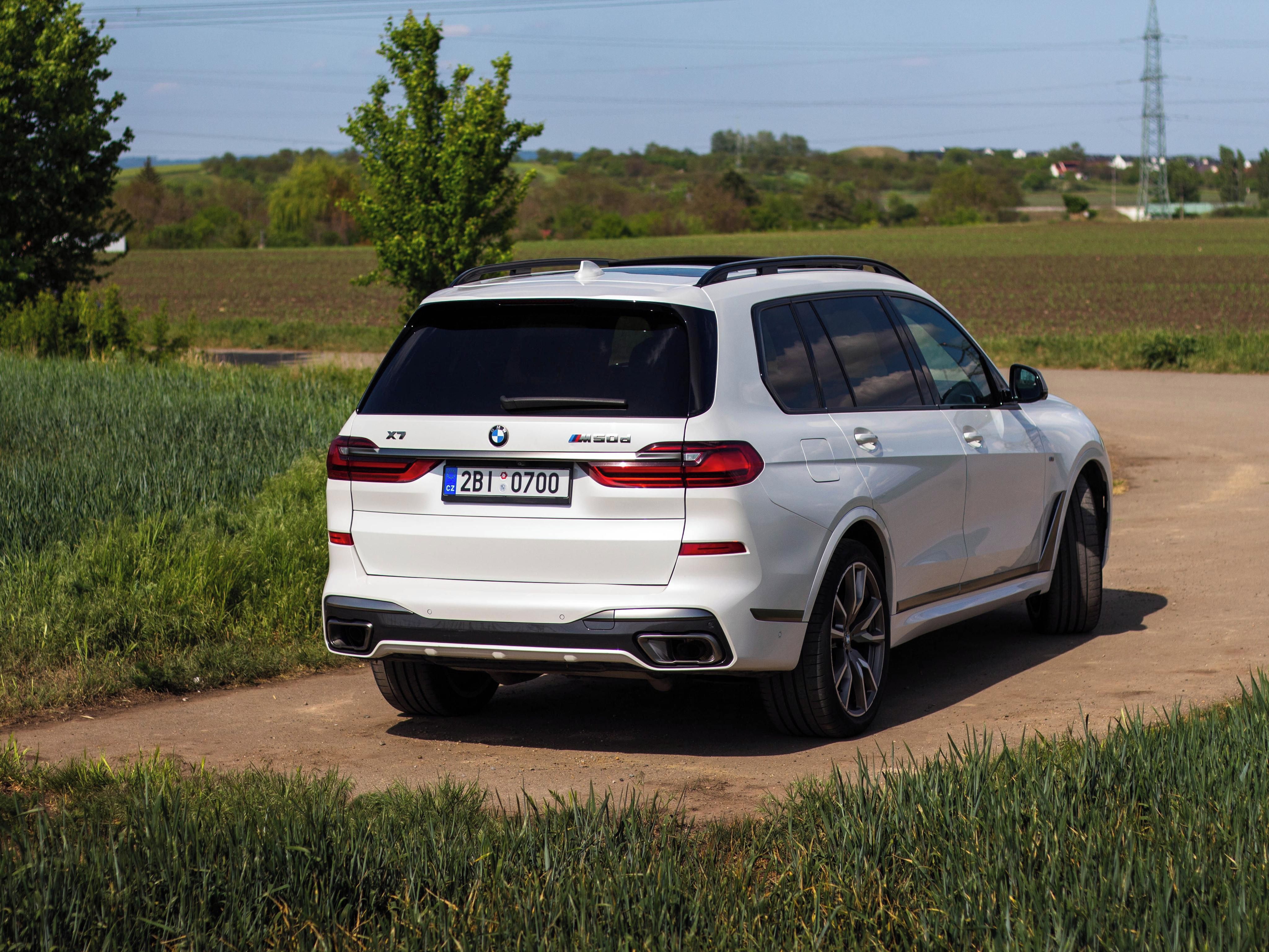 BMW X7 - fotka 3