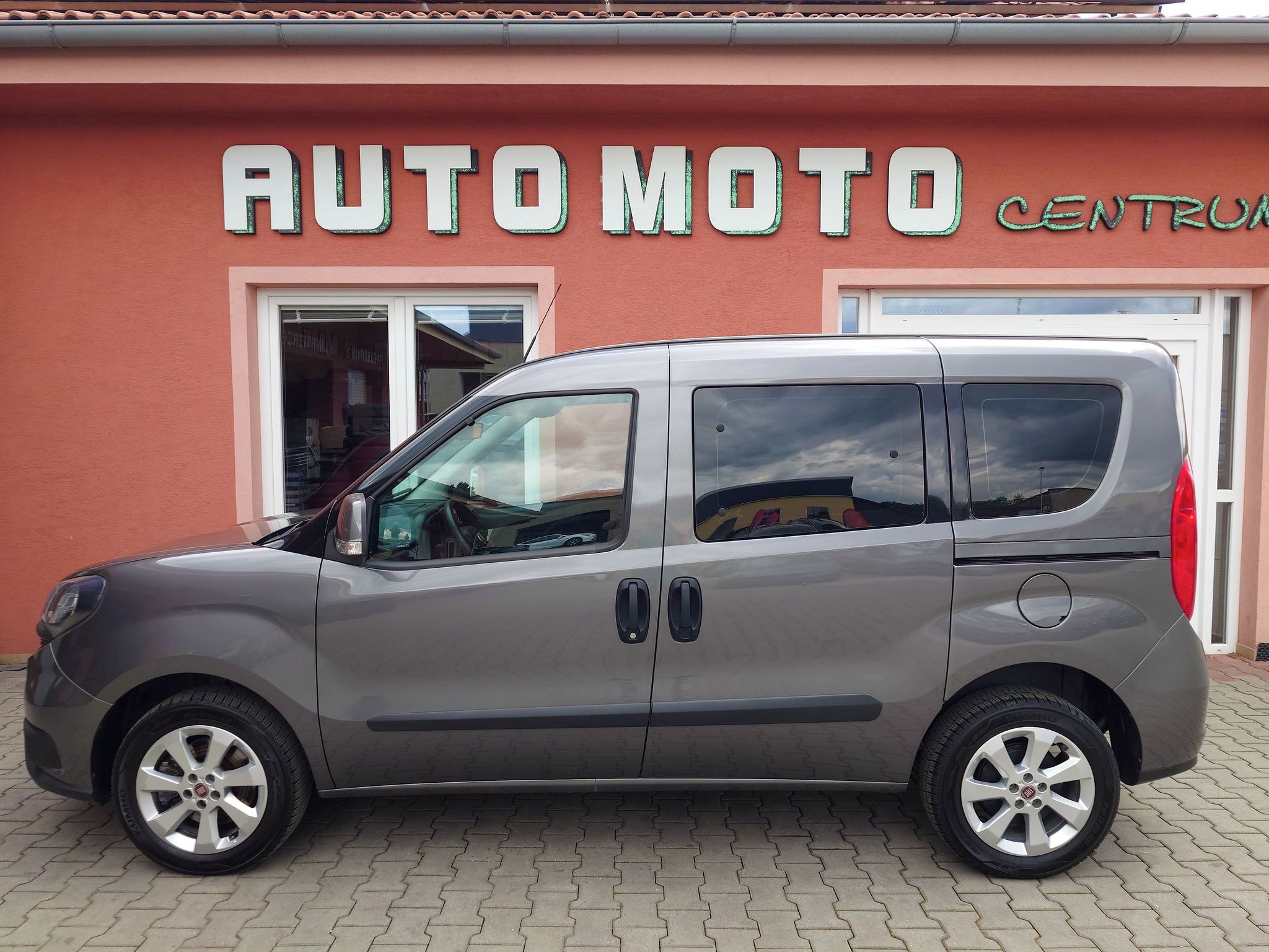 Fiat Dobló, 1.4 T-Jet  88 kW - fotka 2