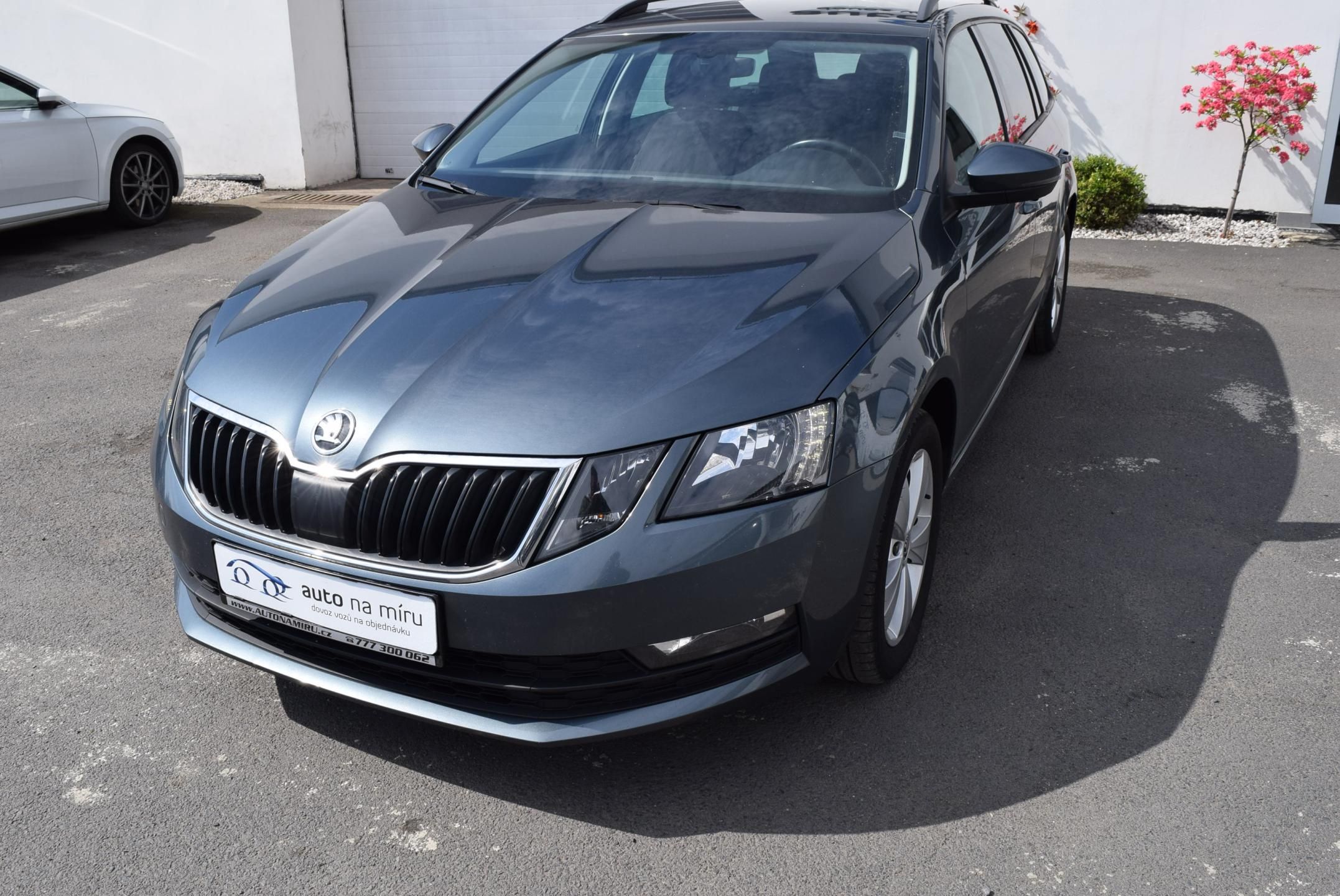 Škoda Octavia, 2.0TDI 110kw AMBITION NAVI APP - fotka 2
