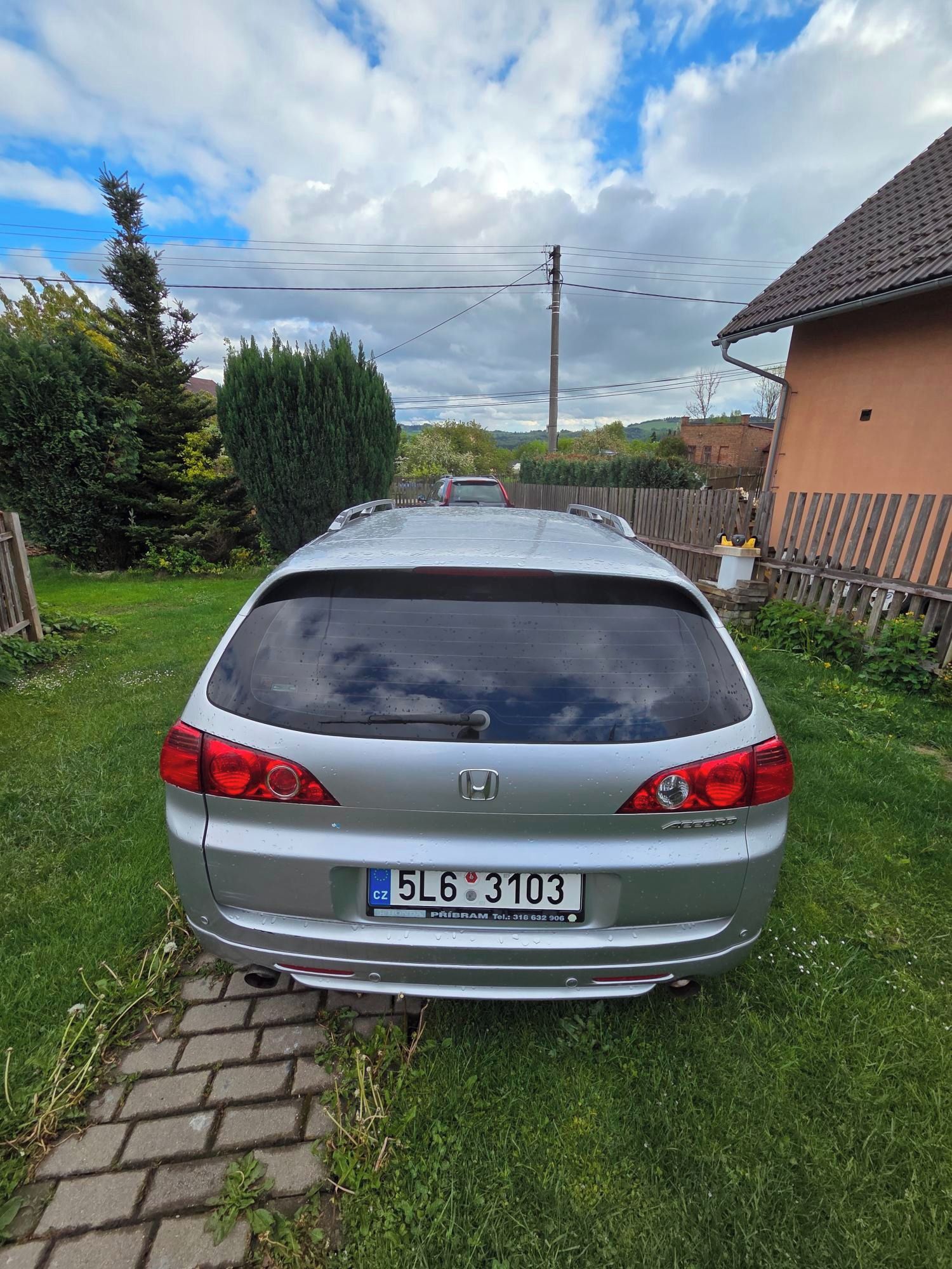 Honda Accord - fotka 3