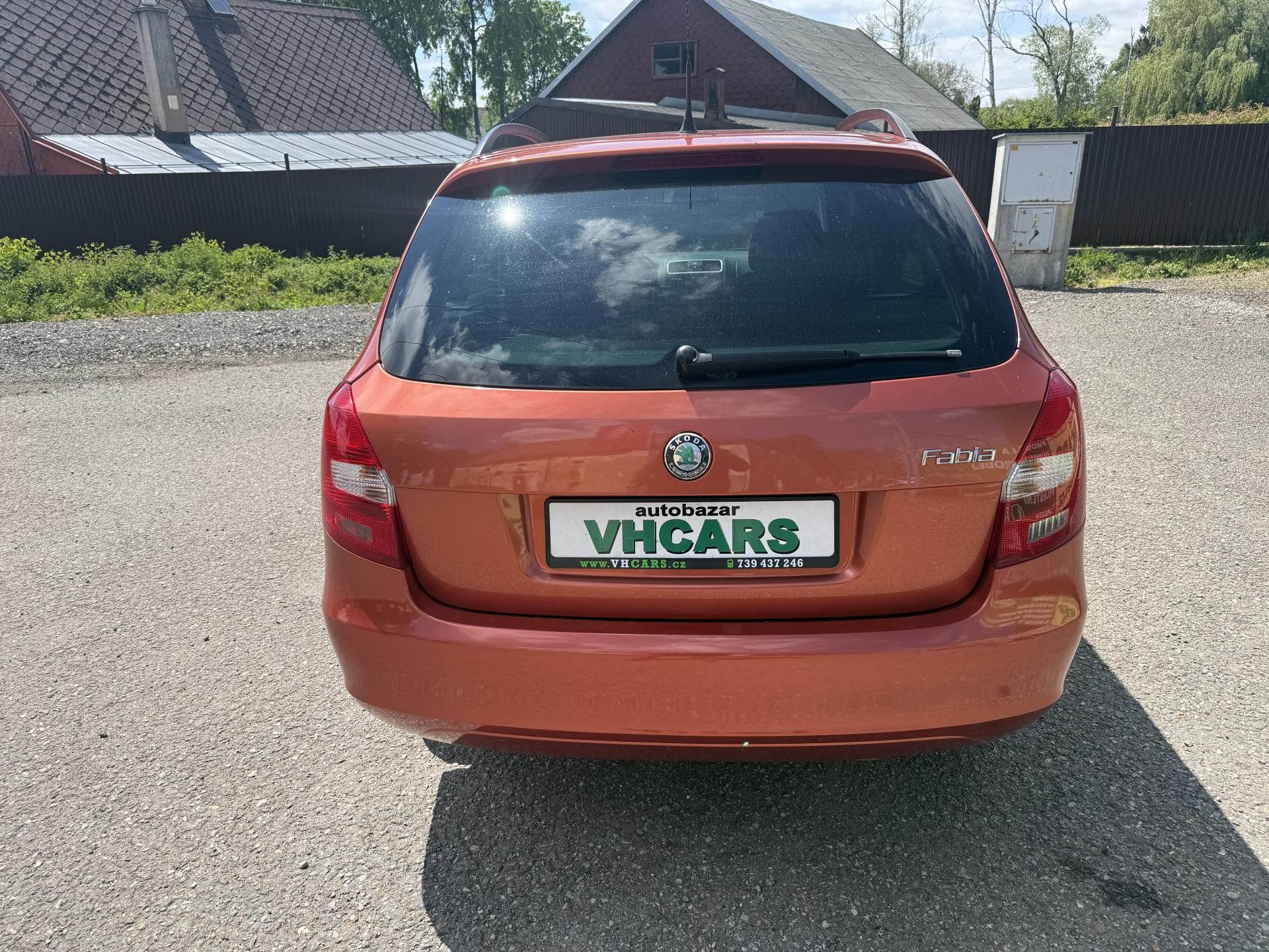 Škoda Fabia, 1,2 51 kW Klimatizace - fotka 6