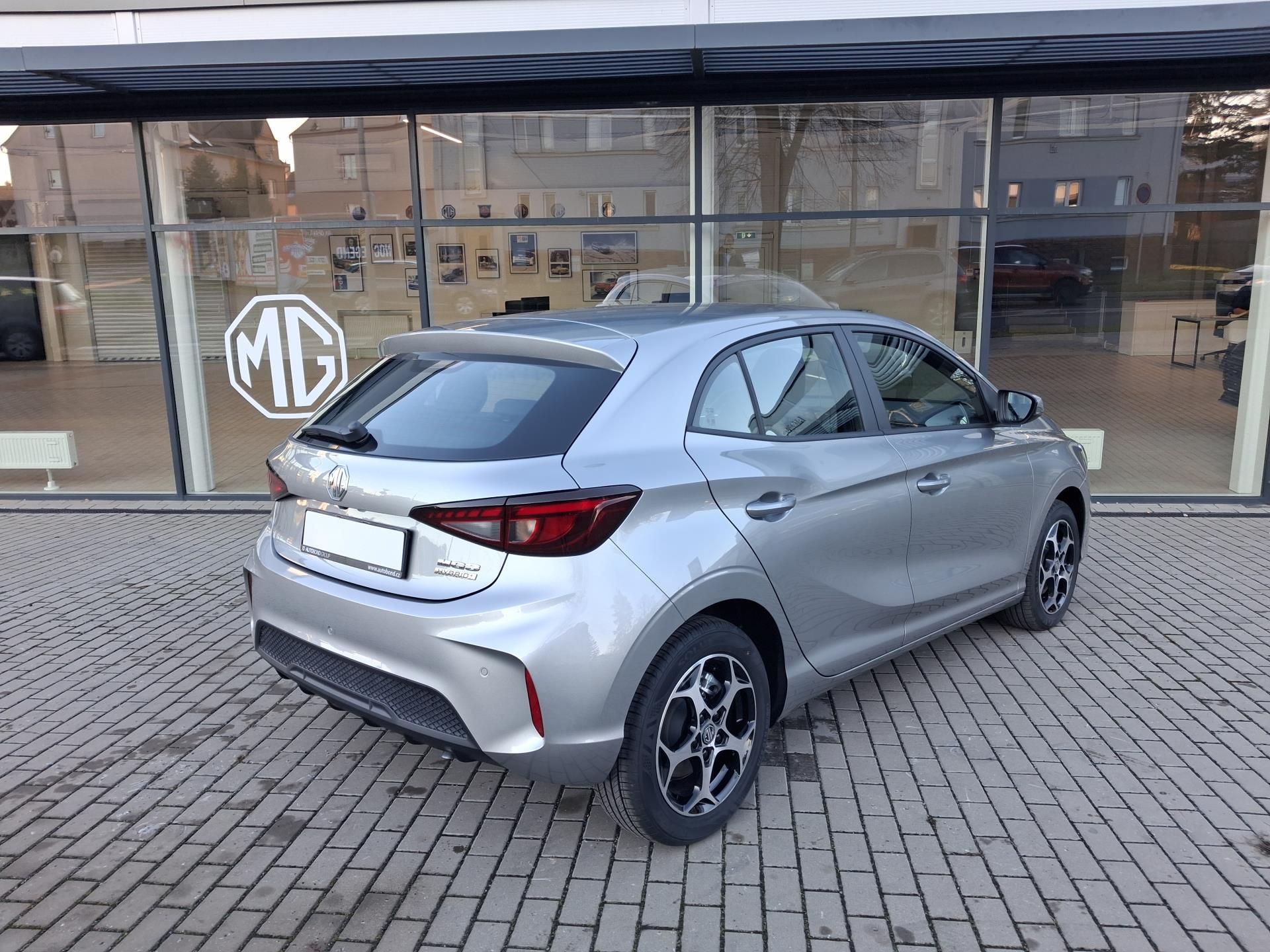 MG MG3, ELEGANCE 1.5 85kW 5MT 4x2 - fotka 4