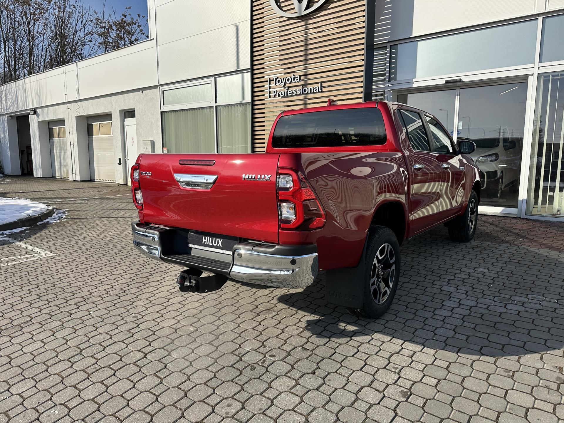 Toyota Hilux, Executive 2.8D 4D 204k 6AT 4X4 - fotka 6