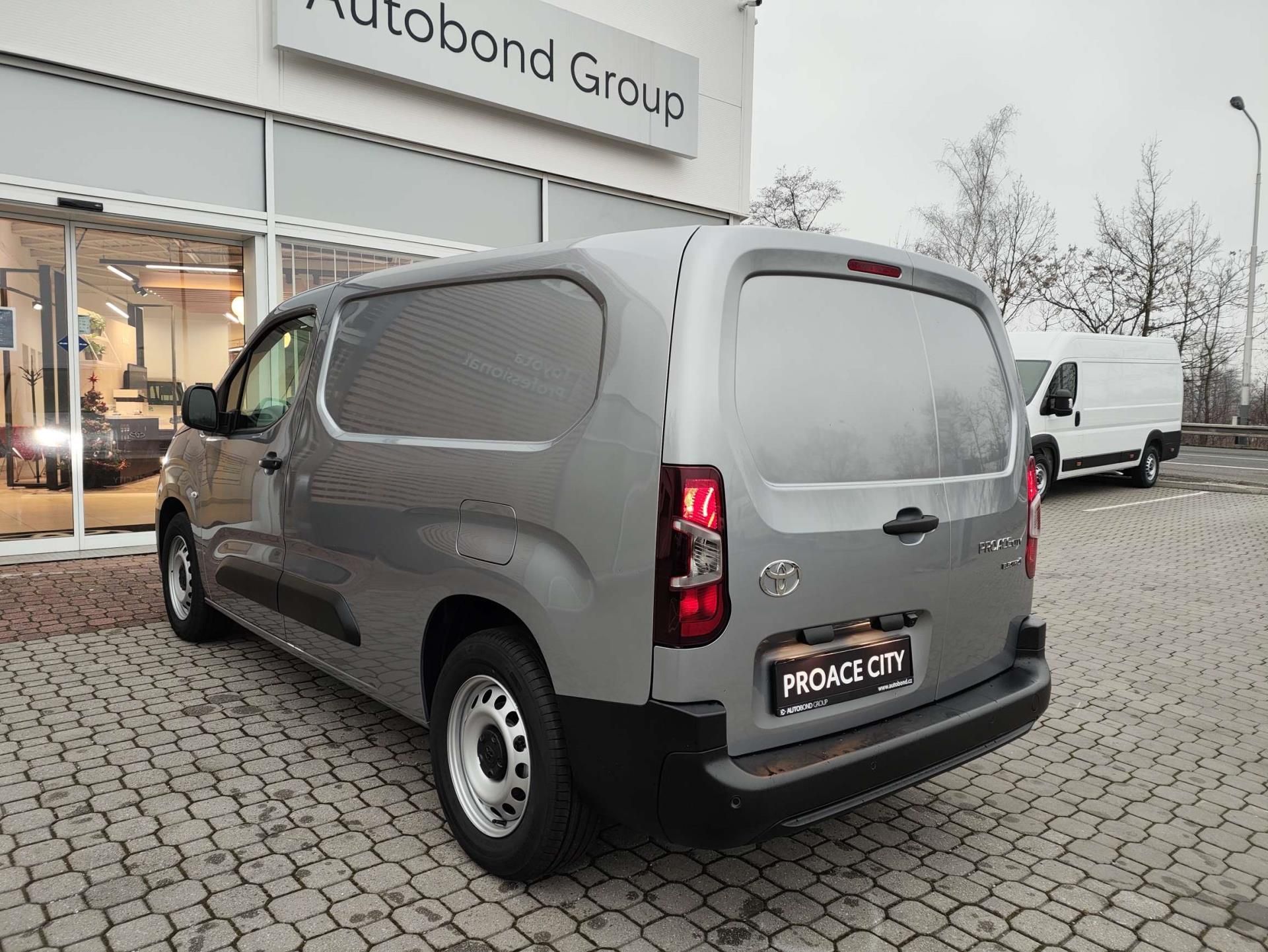 Toyota Proace City, 1.5D 6MT Active 2S Multimedia - fotka 4