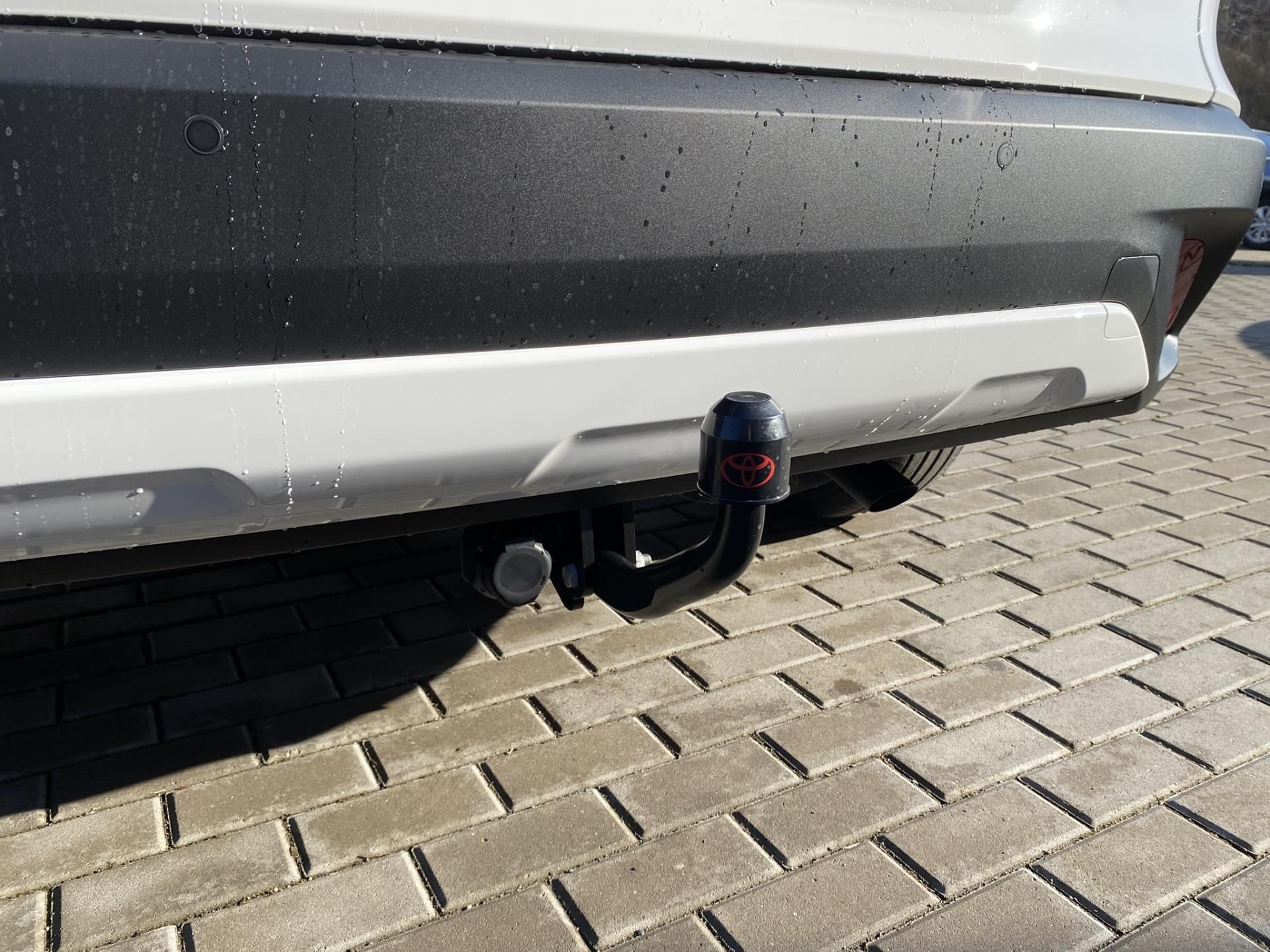 Toyota Corolla Cross, 1.8 HEV Comfort Business + taž - fotka 5