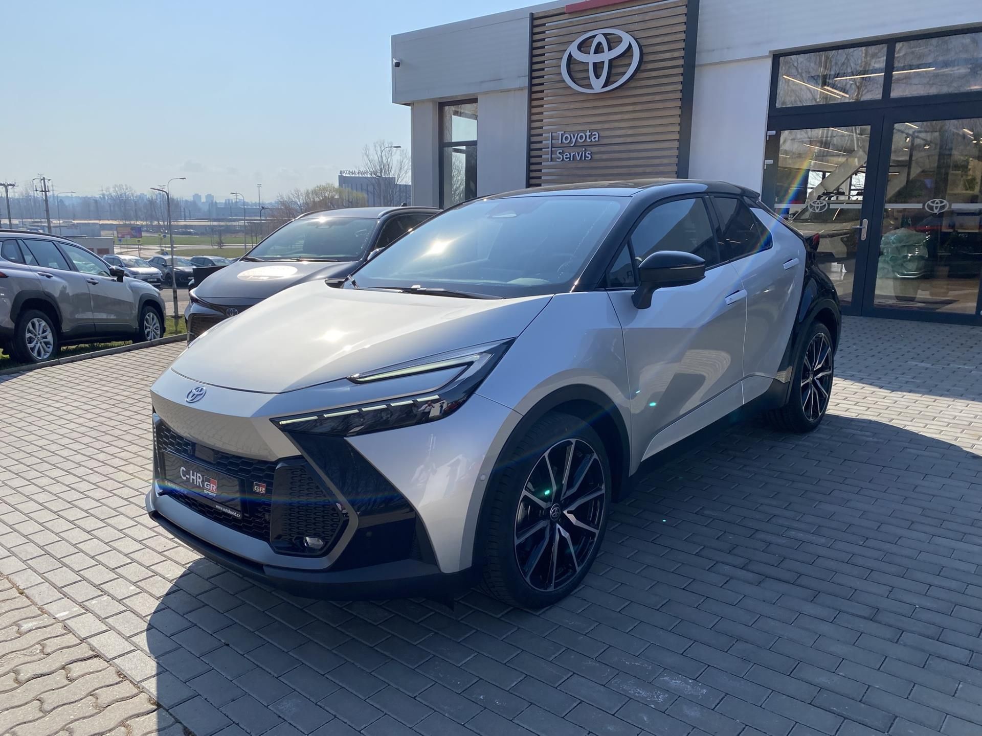 Toyota C-HR, 2.0 PHEV GR Sport Dynamic - fotka 2