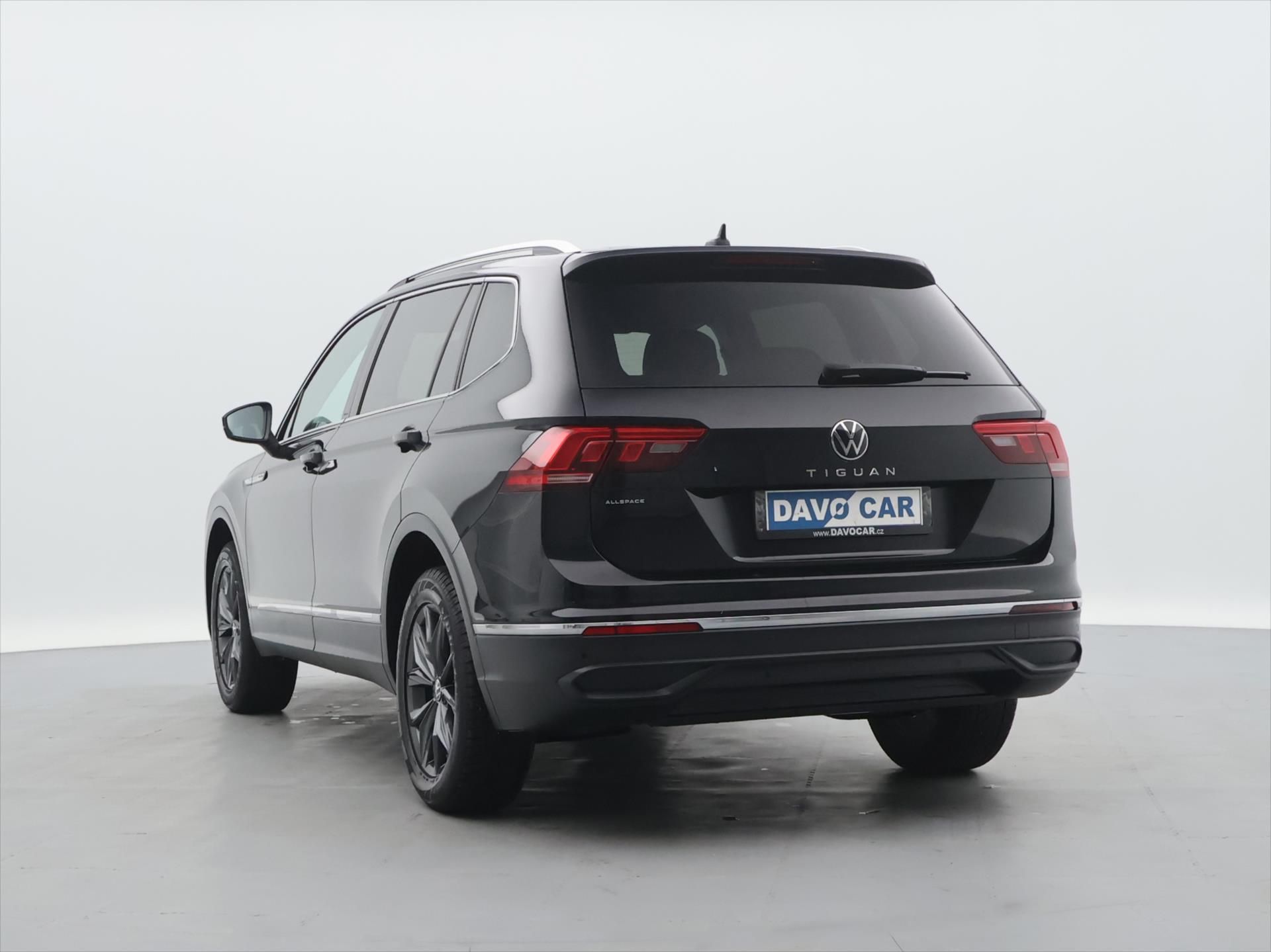 Volkswagen Tiguan Allspace, 1,5 TSI 110 kW Life DSG DPH CZ - fotka 4