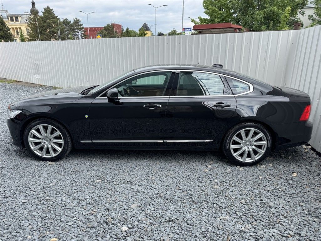 Volvo S90, 2,0 D5 AWD INSCRIPTION DPH ČR - fotka 4