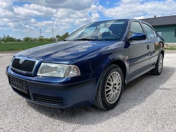 Tour 1.6MPI,136tis km STK 2028