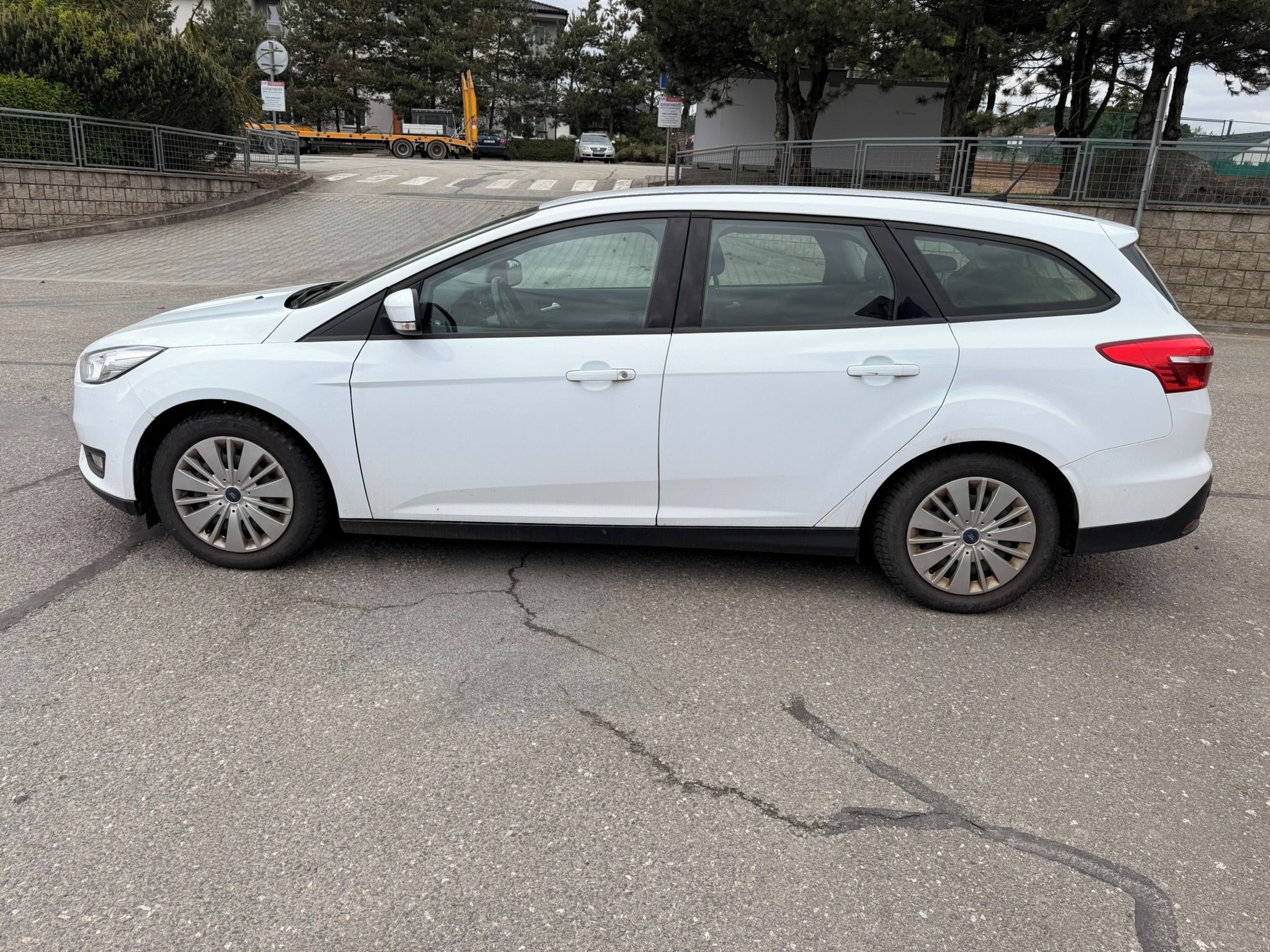Ford Focus, Ford Focus 1.5tdci Combi 1.Maj - fotka 6
