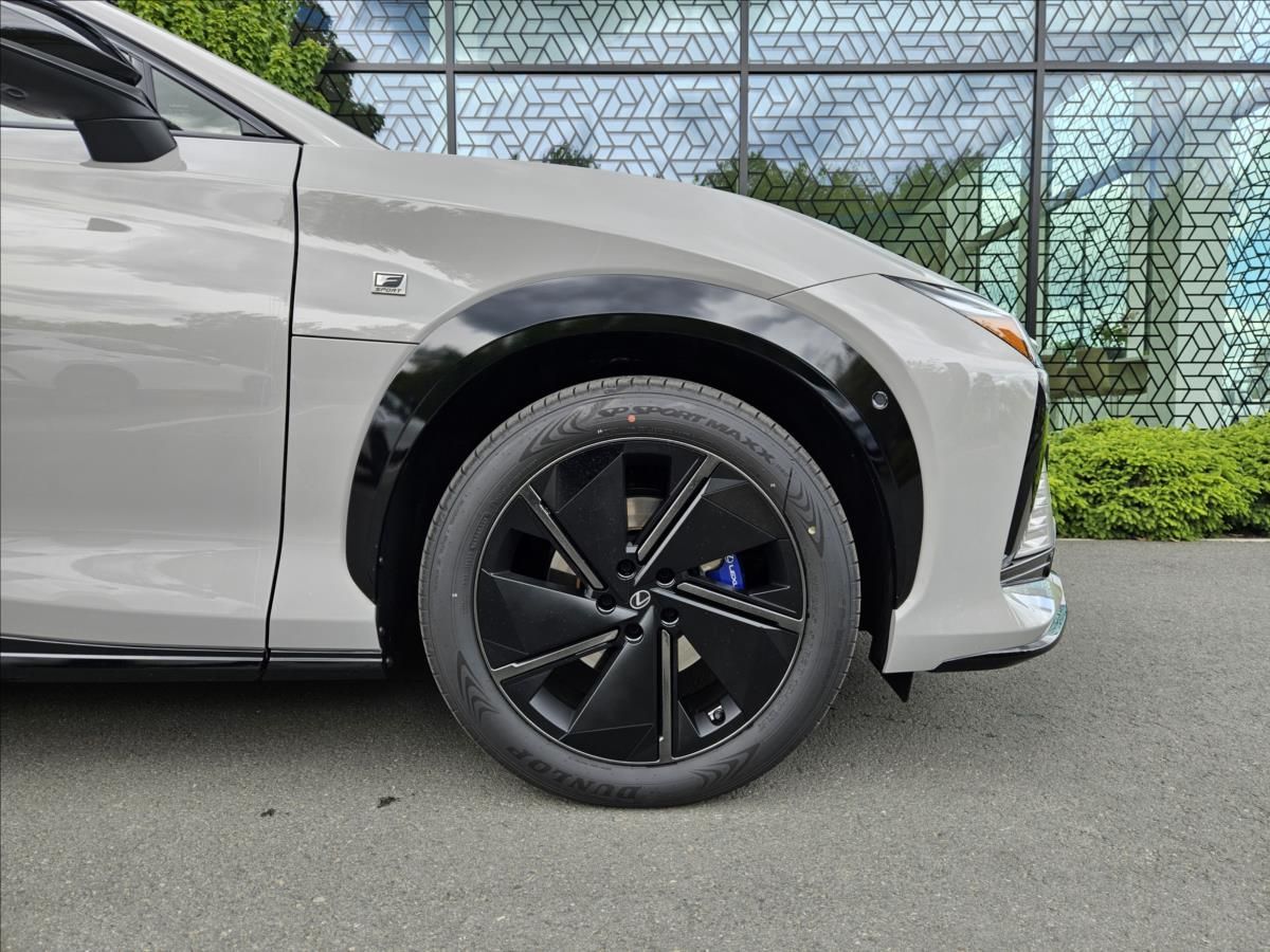 Lexus RZ 450e, RZ 550e F SPORT Luxury - fotka 5