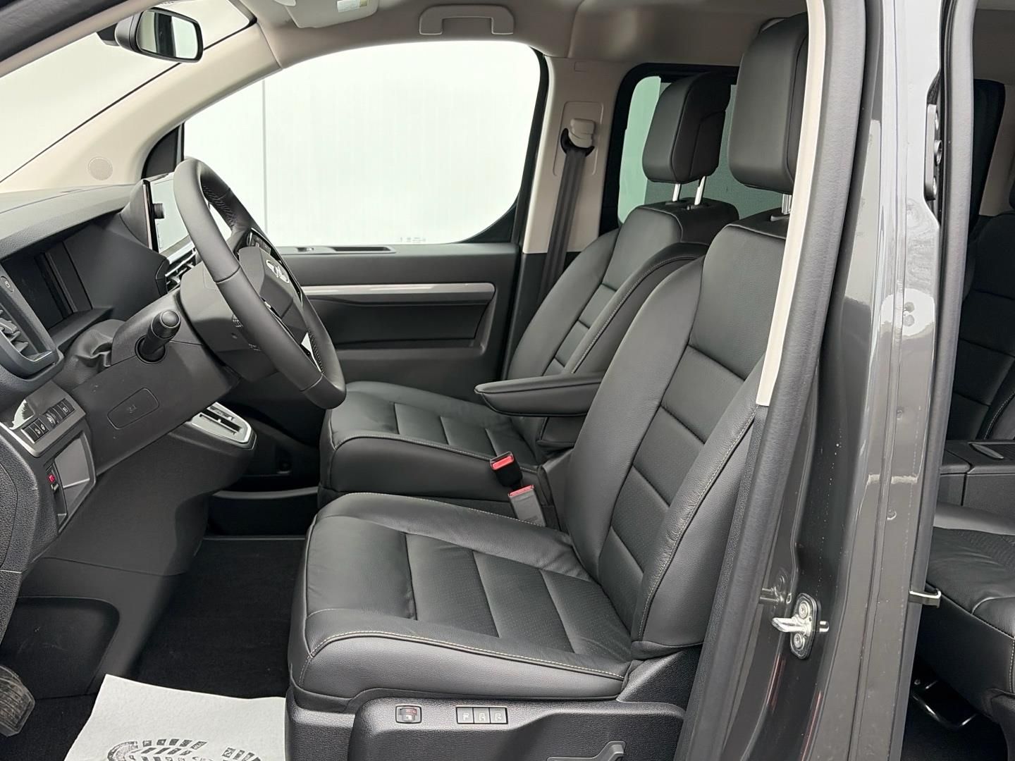 Opel Zafira, 2.0CDTi 177k 130kW L2 Elegance - fotka 5
