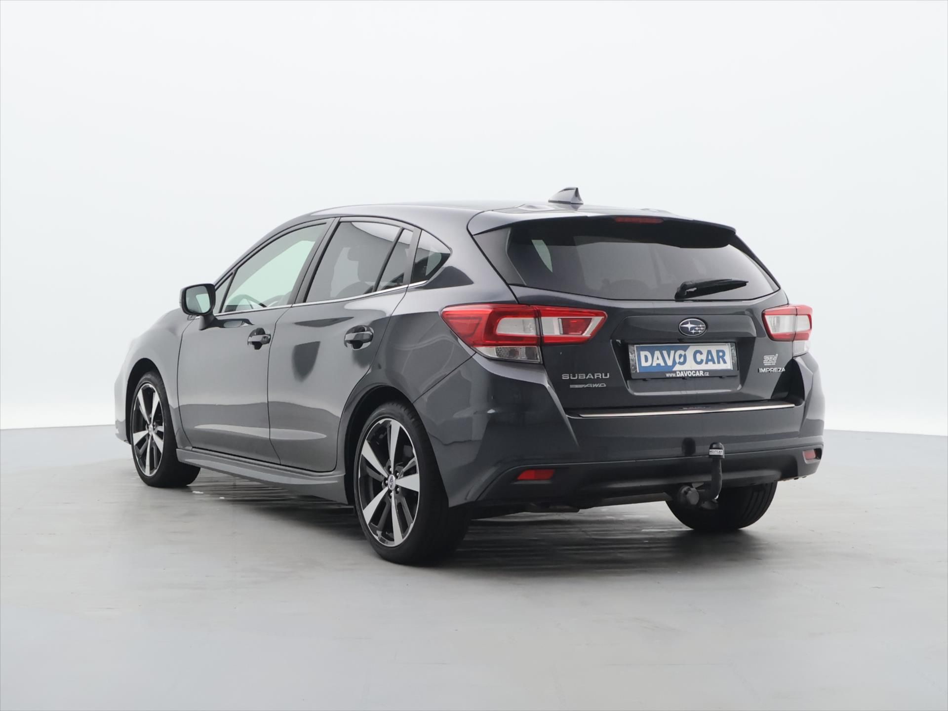 Subaru Impreza, 1,6 i 4x4 Premium ser.kn 1.maj - fotka 5