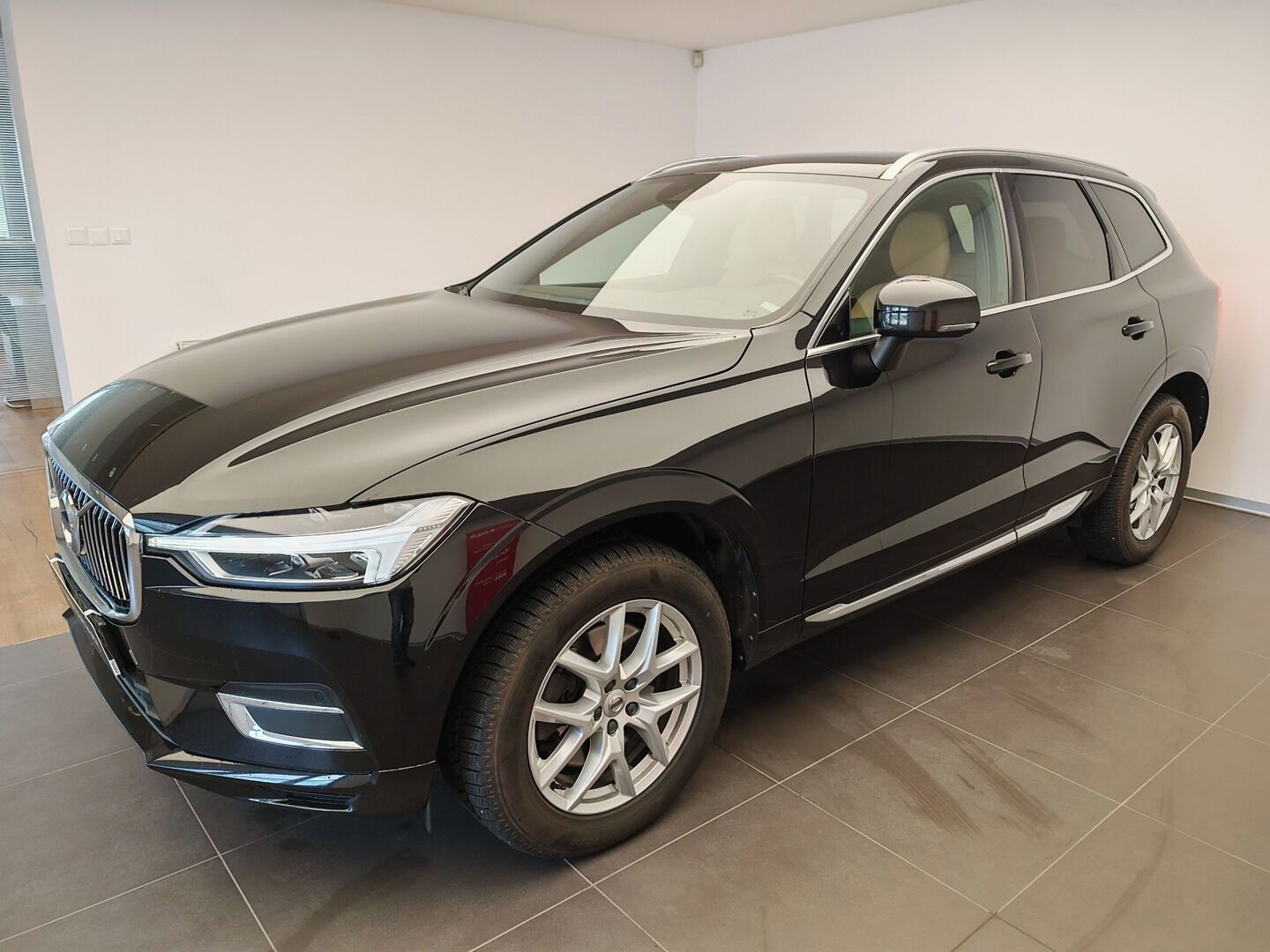 Volvo XC60, T6
