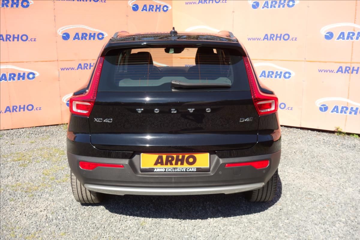 Volvo XC40, 2,0 D4, ČR, SERVIS.KN., AWD. - fotka 6