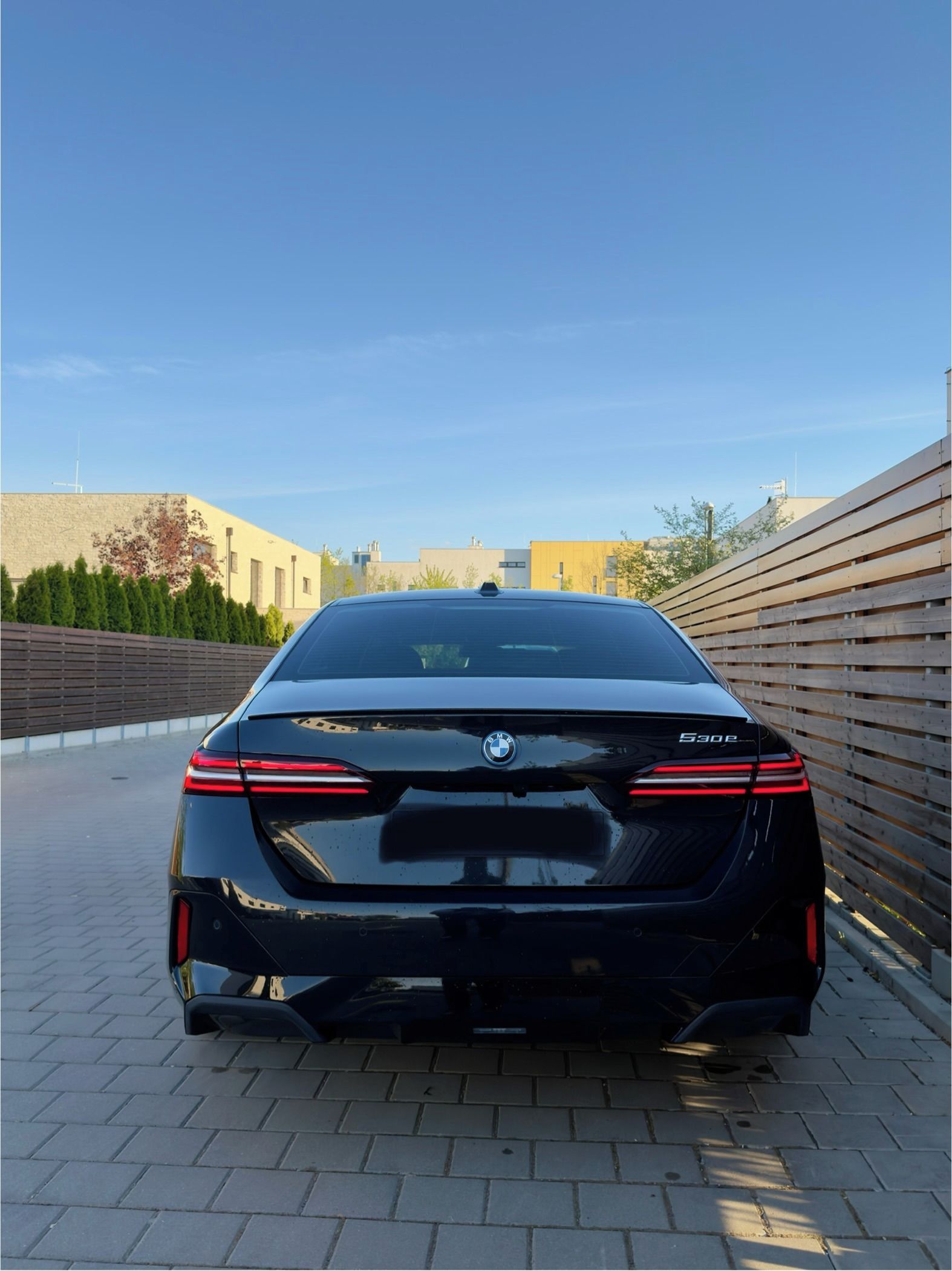 BMW Řada 5, 530e,M Sport,20 ALU,Po servisu - fotka 5