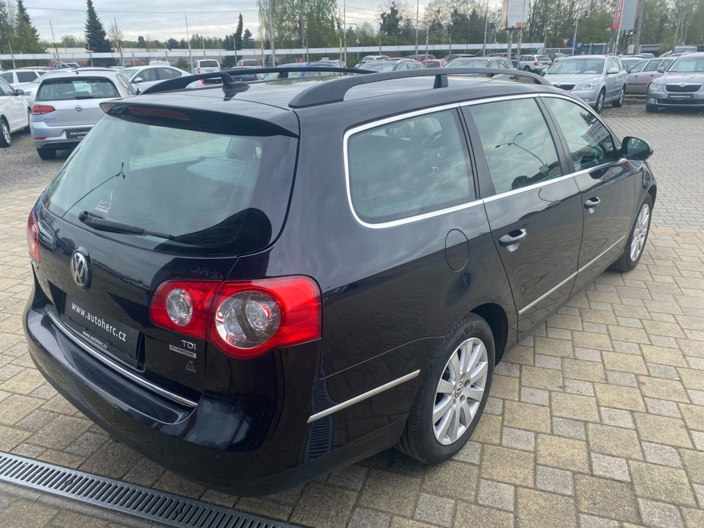 Volkswagen Passat Variant, 1.6 TDi 77 kW - fotka 4