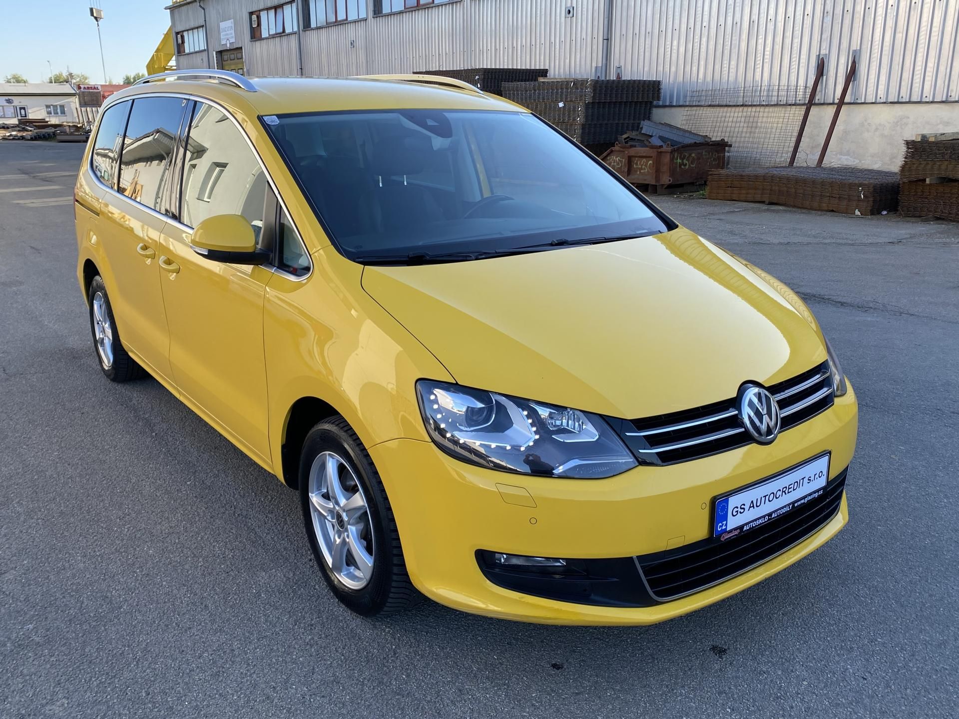 Volkswagen Sharan, 2,0 TDi - DSG - DPH - fotka 3