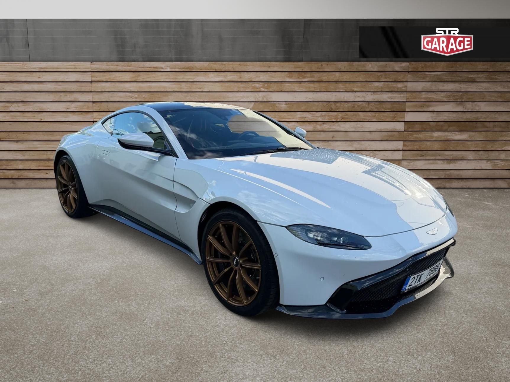 Aston Martin V8 Vantage, STAGE 2 ONE OF ONE