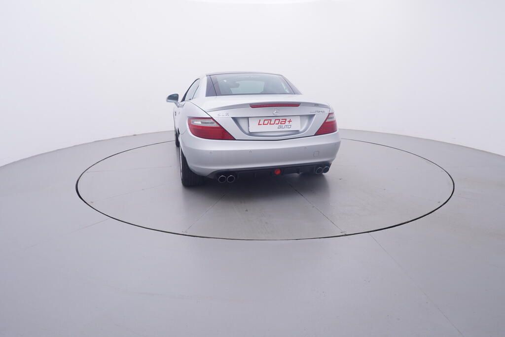 Mercedes-Benz SL, 1.8 135 kW - fotka 4