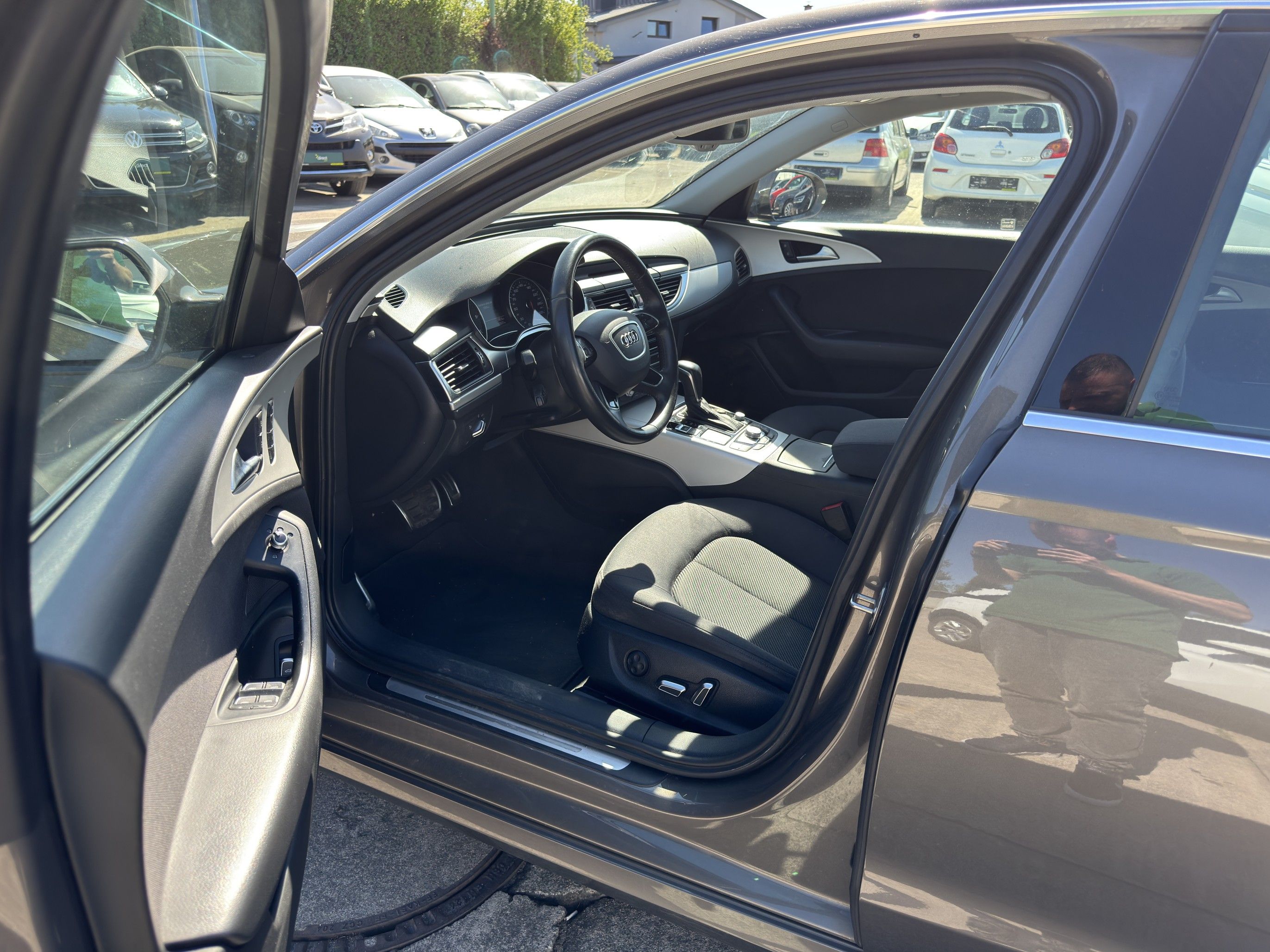 Audi A6, 2.0 TDi 140 kW - fotka 4