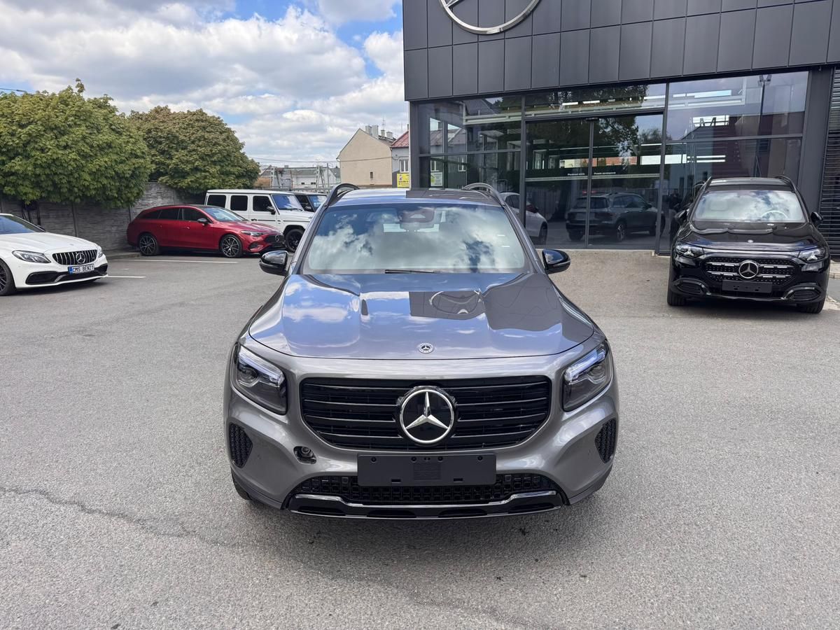 Mercedes-Benz GLB, 200 d 4MATIC - fotka 2