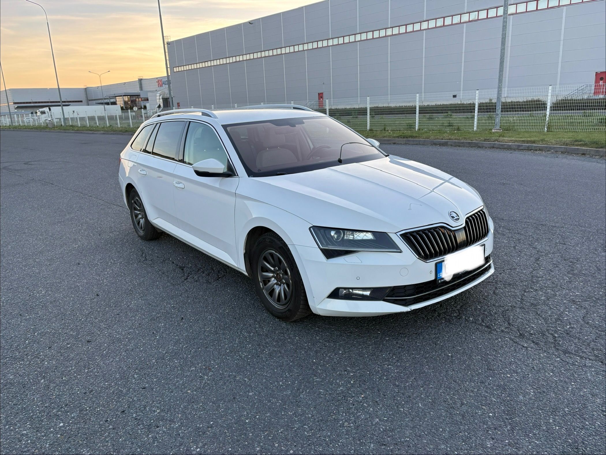 Škoda Superb, 110kW, DSG, Canton