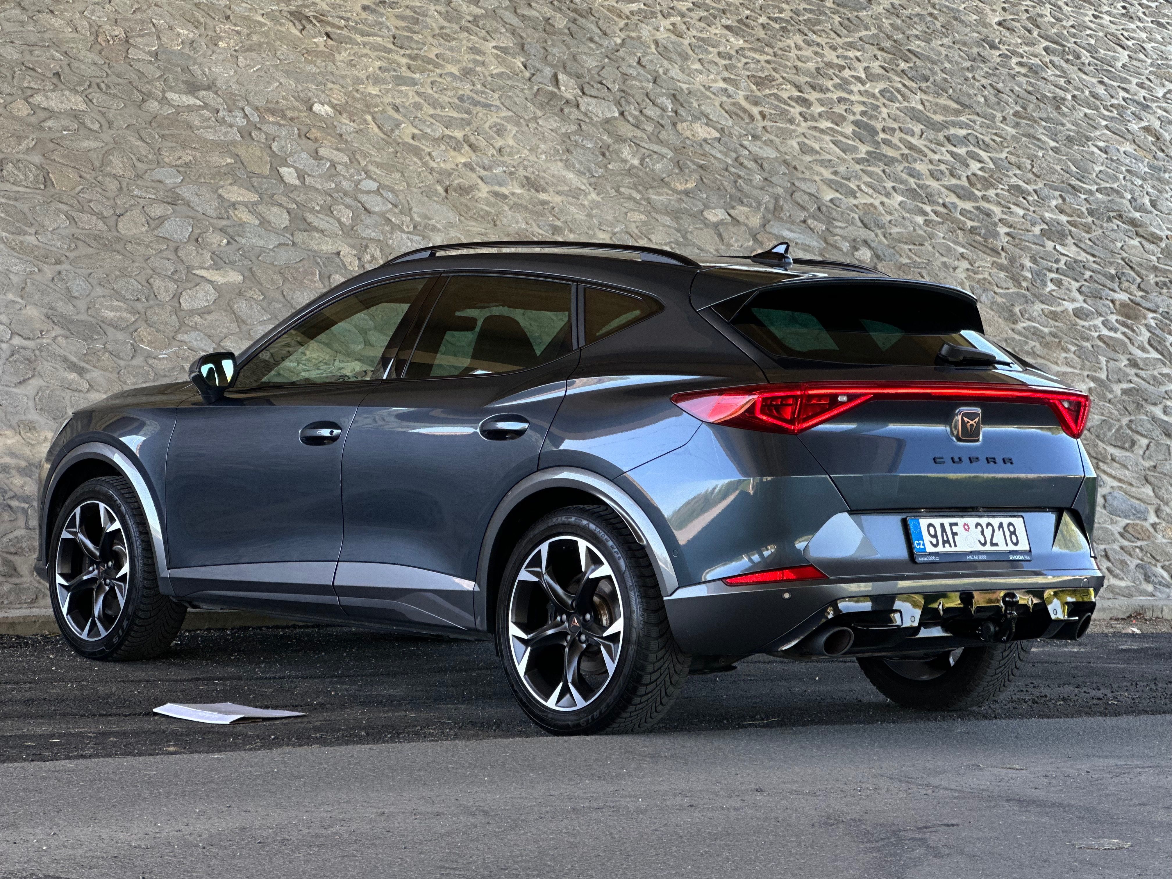 Cupra Formentor, VZ 2.0 TSI 180 kW DSG CZ DPH - fotka 5