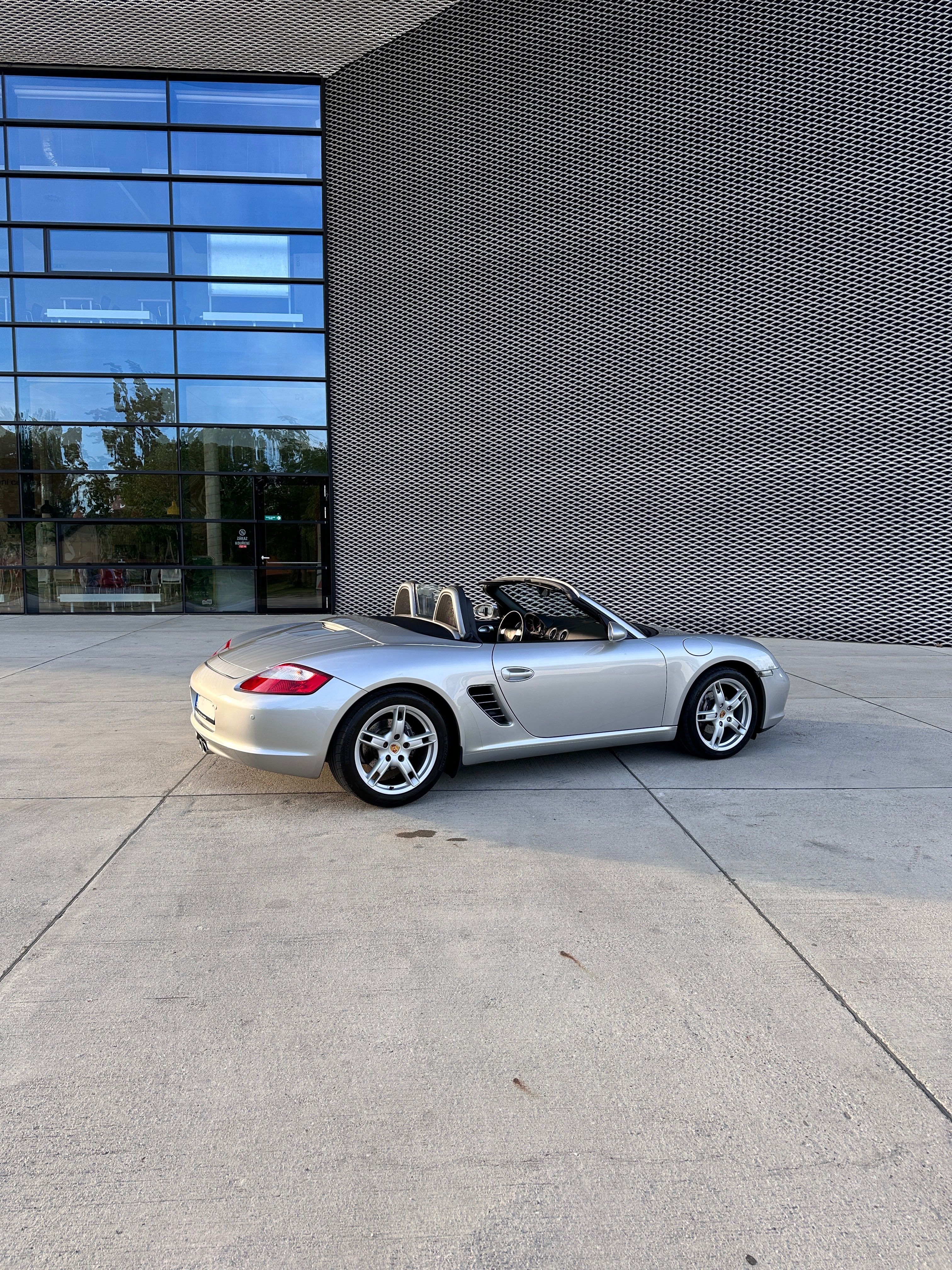 Porsche Boxster, 987 manuál, 1 lak, stav 1 - fotka 6