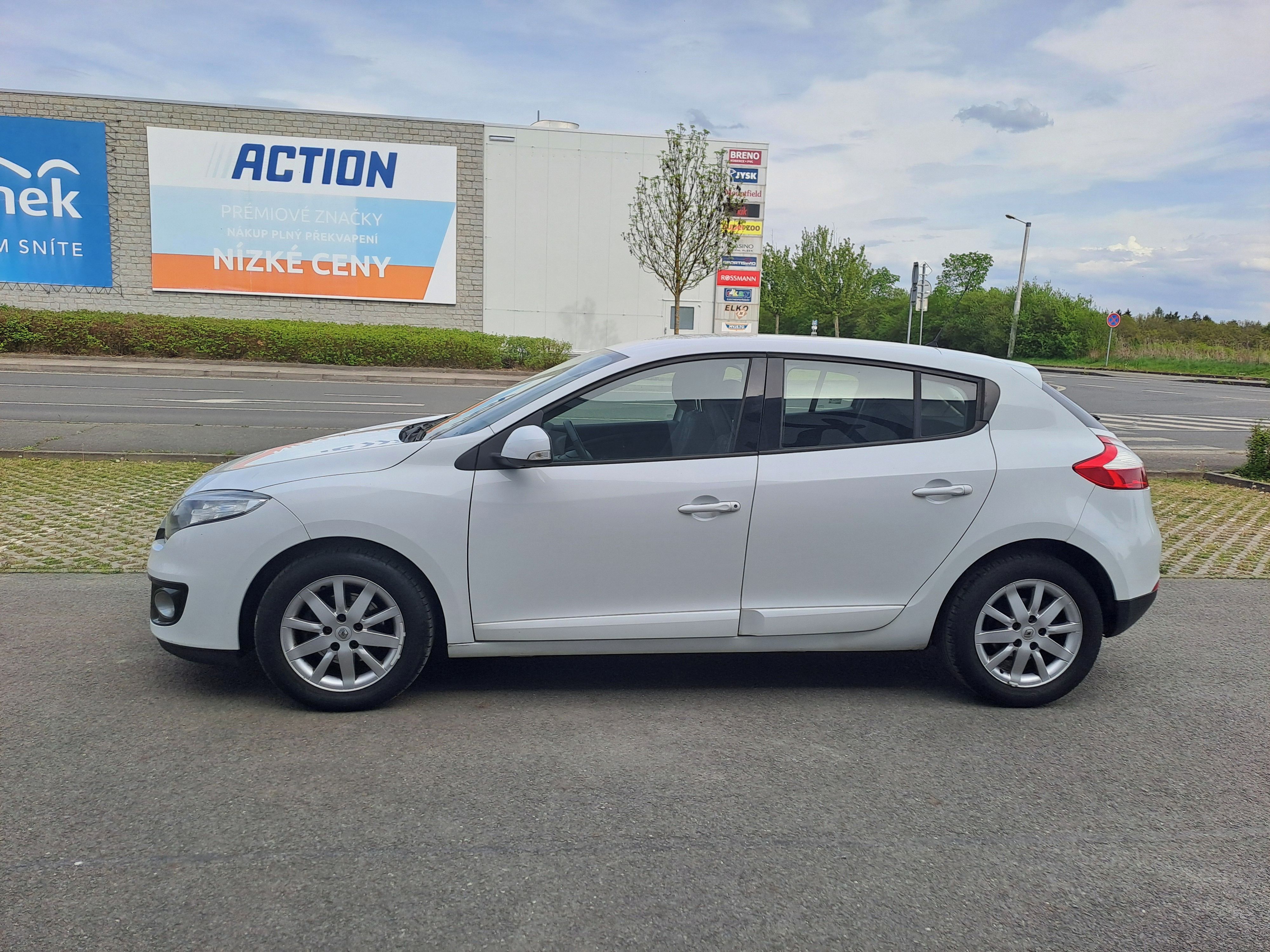 Renault Mégane, 1.5DCI 2.MAJ PĚKNÉ,SPOLEHLIVÉ - fotka 4
