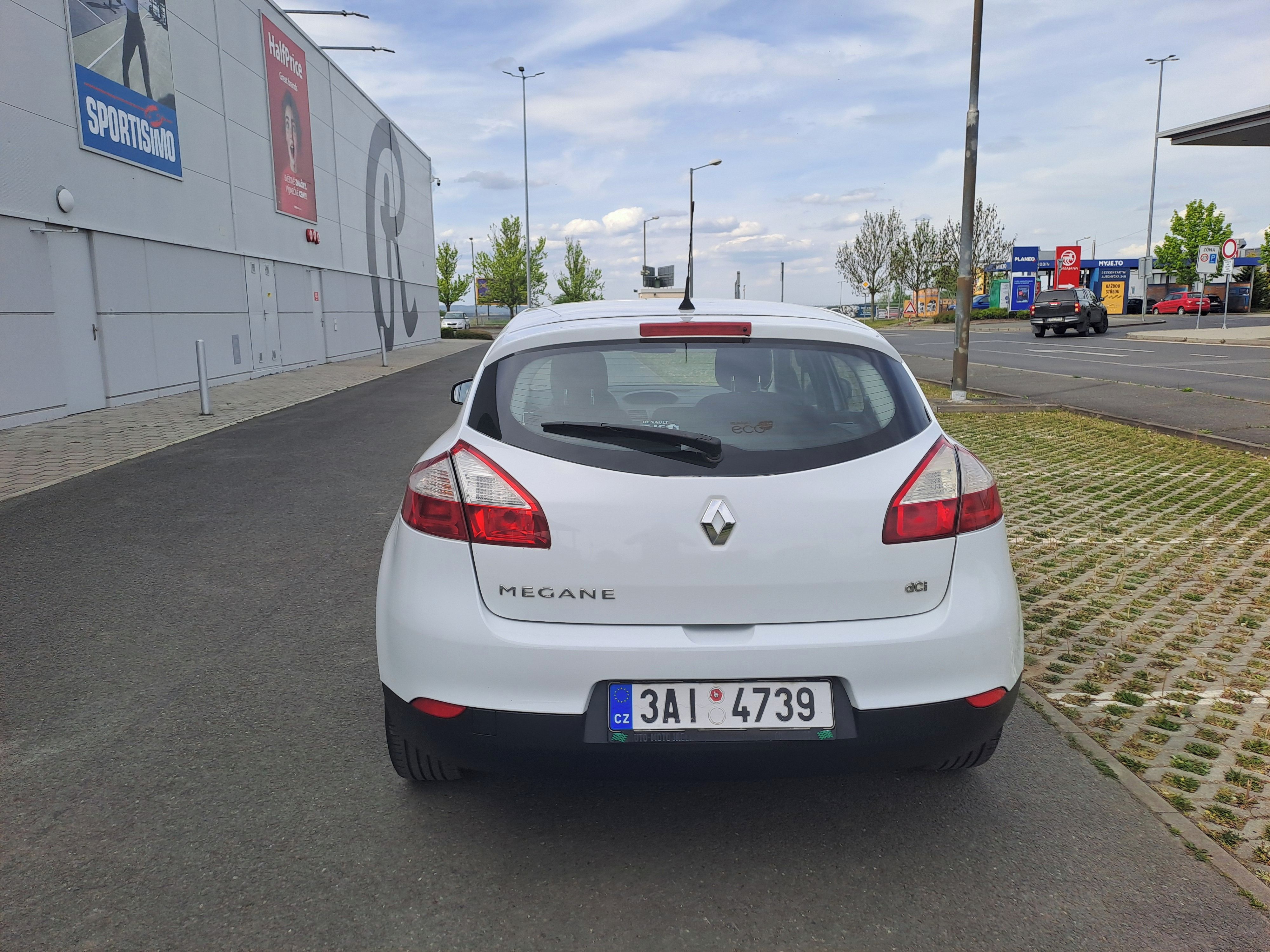 Renault Mégane, 1.5DCI 2.MAJ PĚKNÉ,SPOLEHLIVÉ - fotka 6
