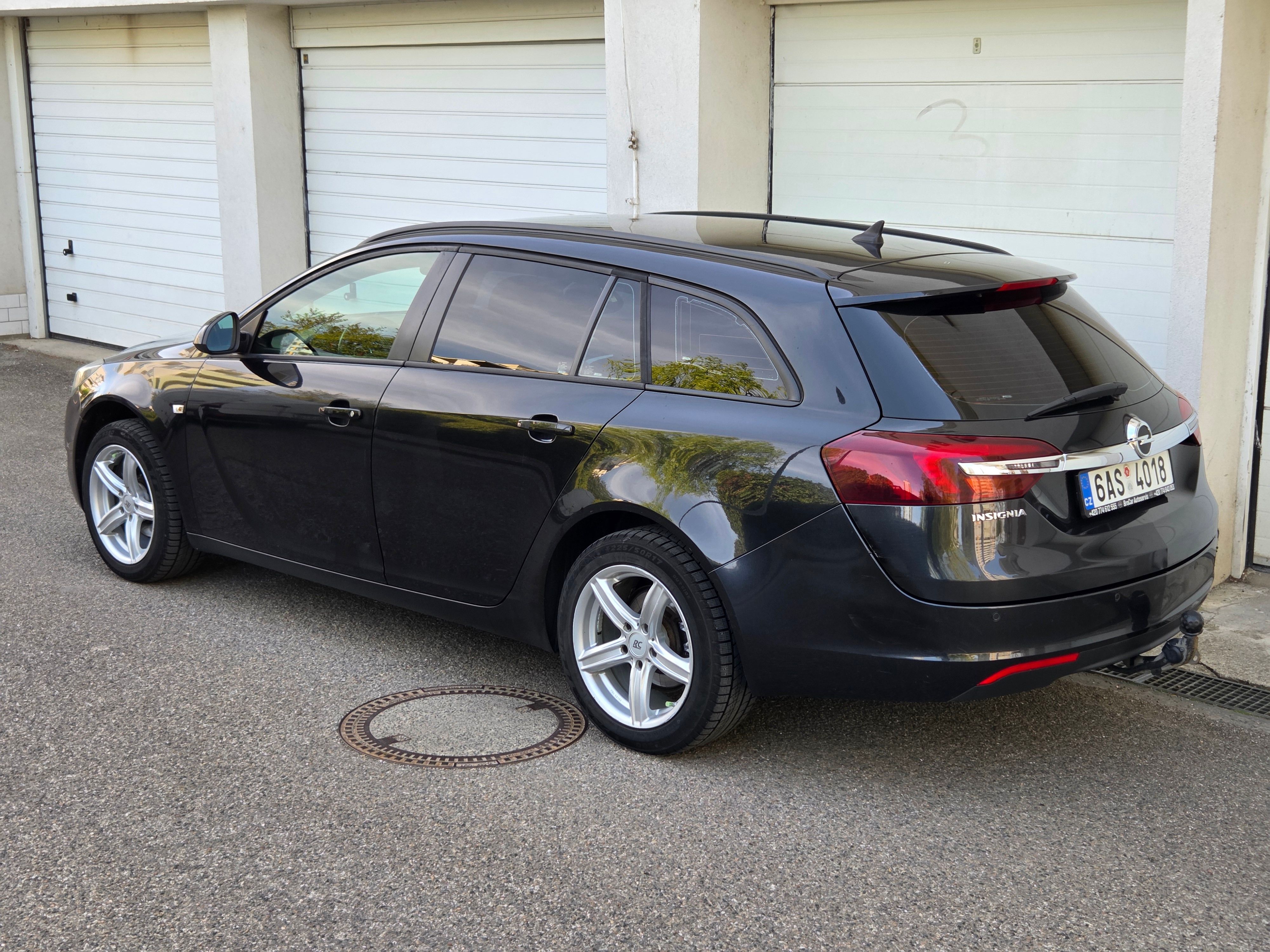 Opel Insignia, 2.0D 96Kw Automat - fotka 4