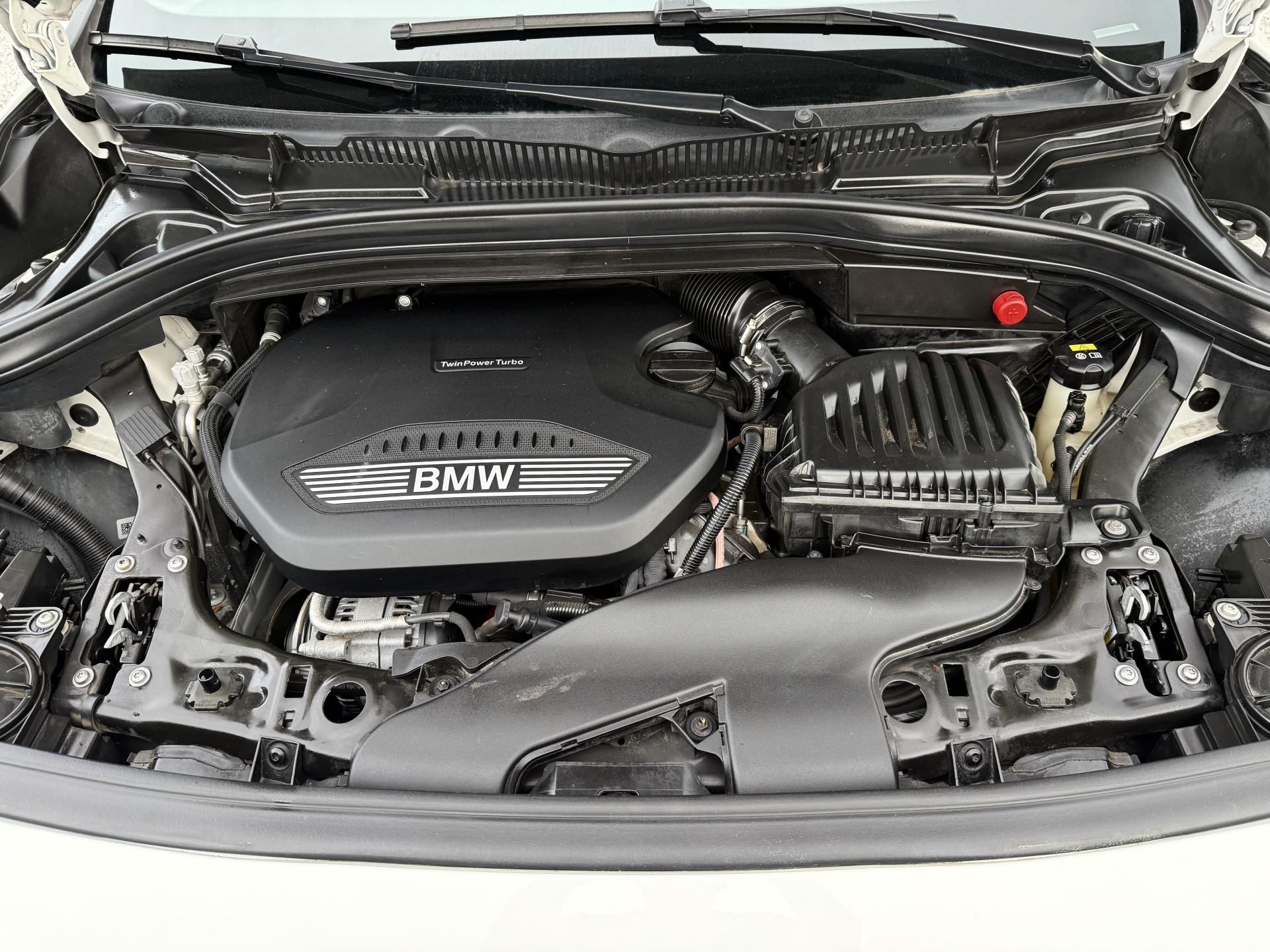 BMW Řada 2, 216d Active Tourer Automat ČR - fotka 5