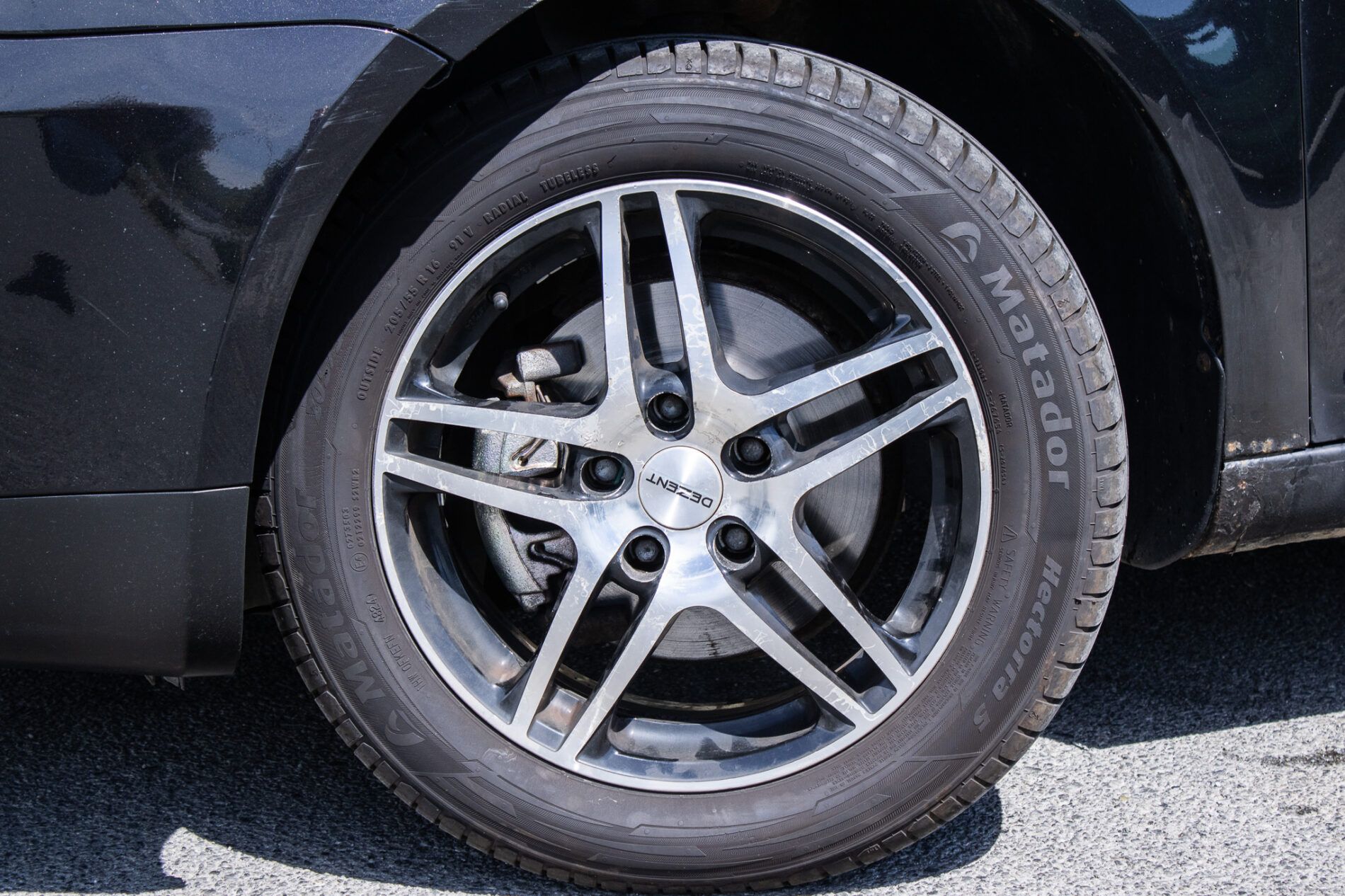 Volkswagen Touran - fotka 5