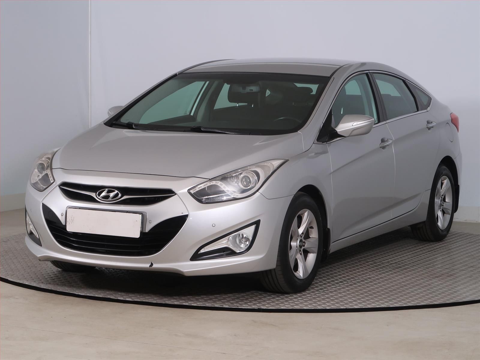 Hyundai i40, 1.7 CRDi, Automatická klima - fotka 2