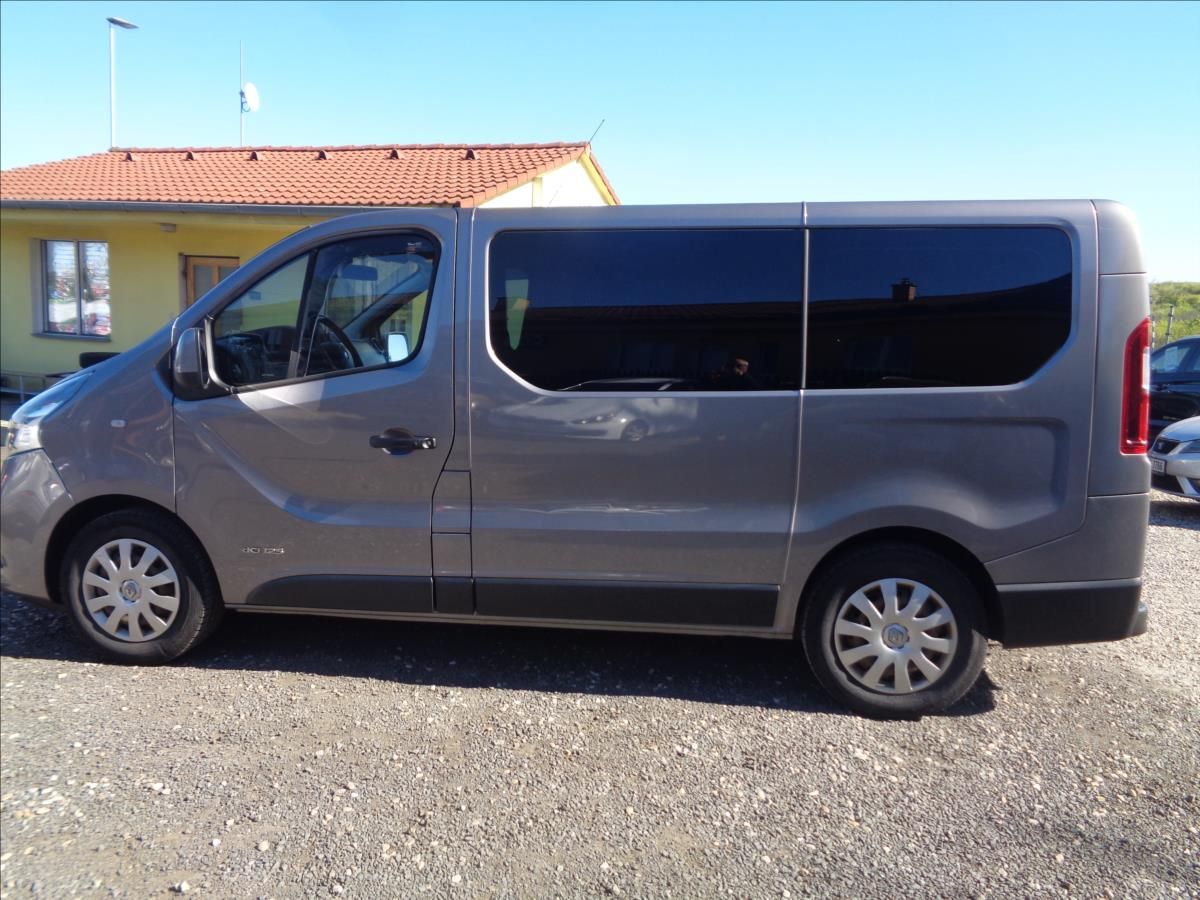 Renault Trafic, 1,6tdi  8 míst - fotka 2