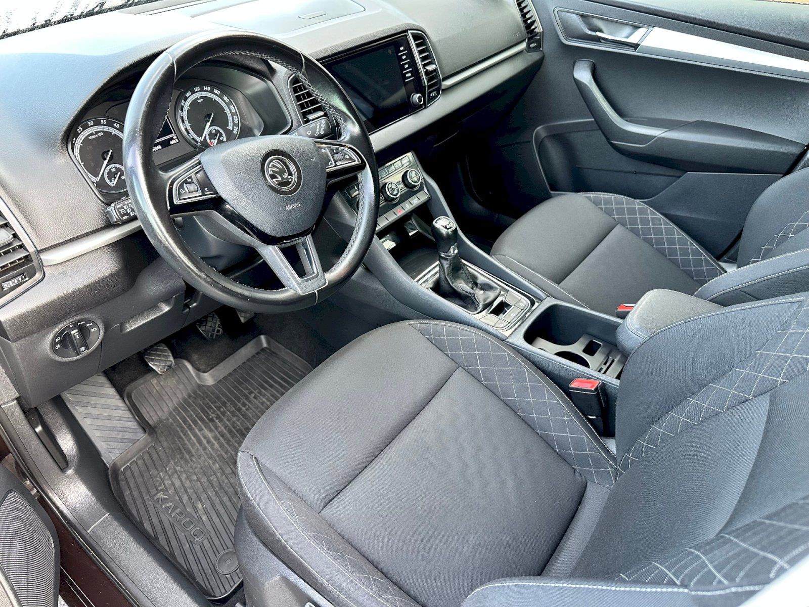 Škoda Karoq, 2.0 TDI 110 kW Ambition 4x4 - fotka 6