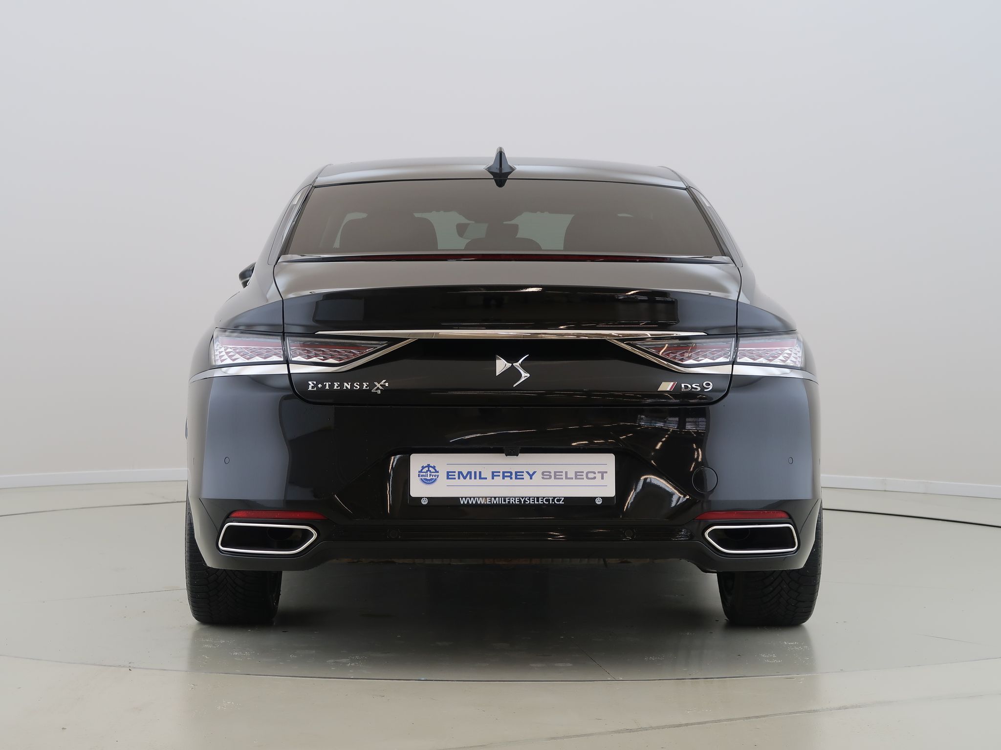 DS 9, 1.6 PHEV 360 4x4 OPERA PREMIUM - fotka 6