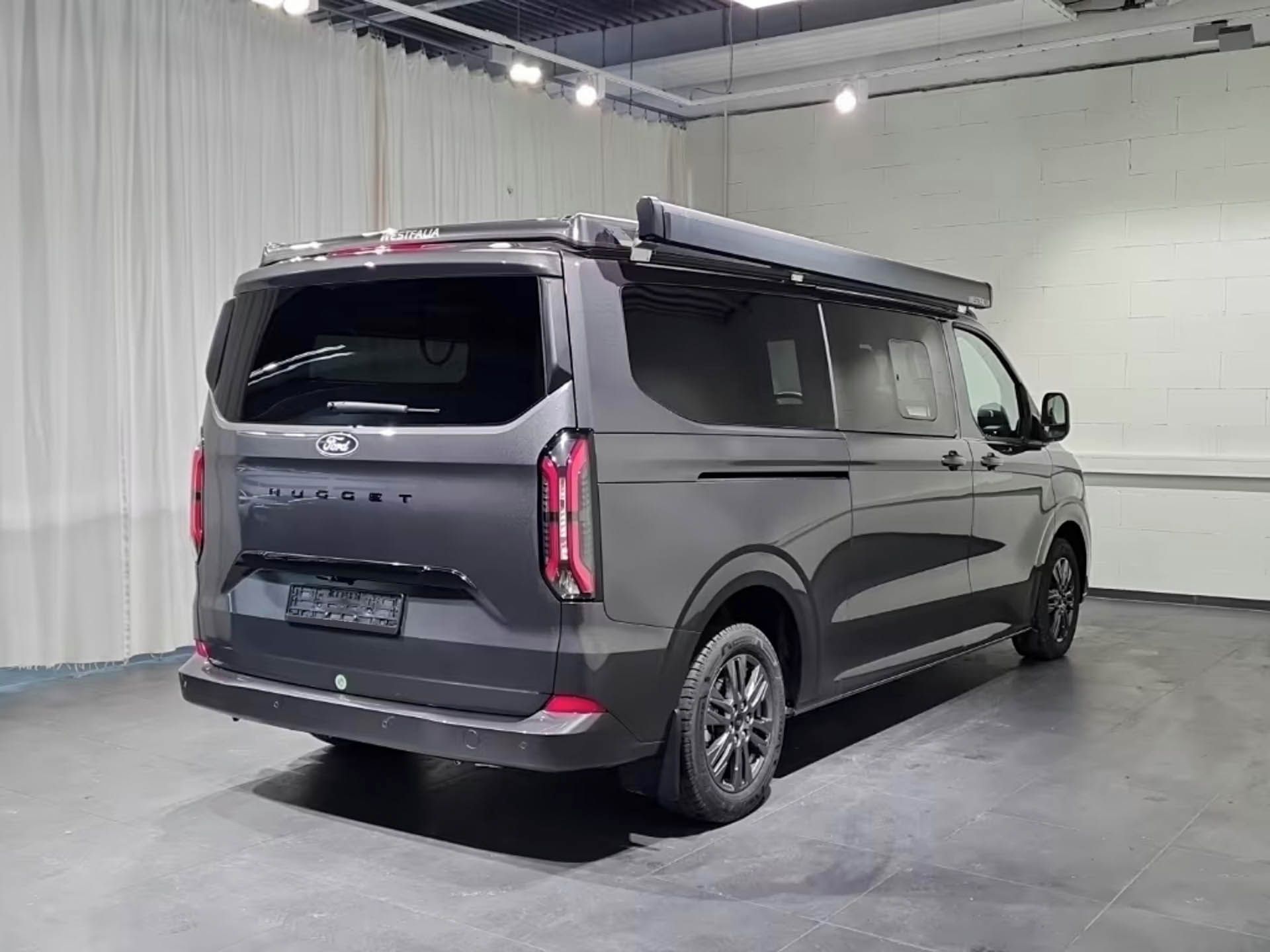 Ford Tourneo Custom, Nugget Titanium 320 L2 - fotka 2