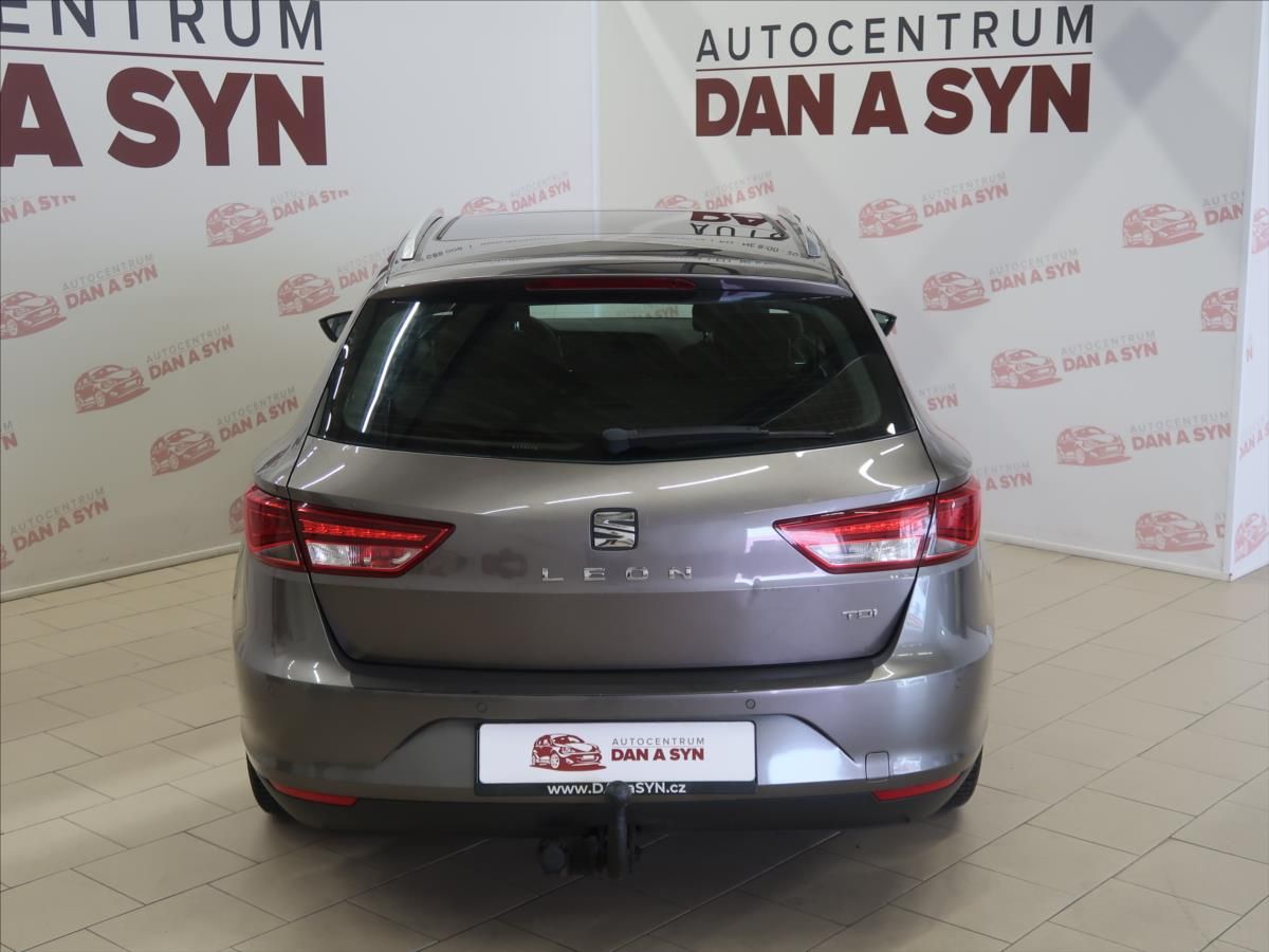 Seat Leon, 2,0 TDI 110KW DSG STYLANCE - fotka 5