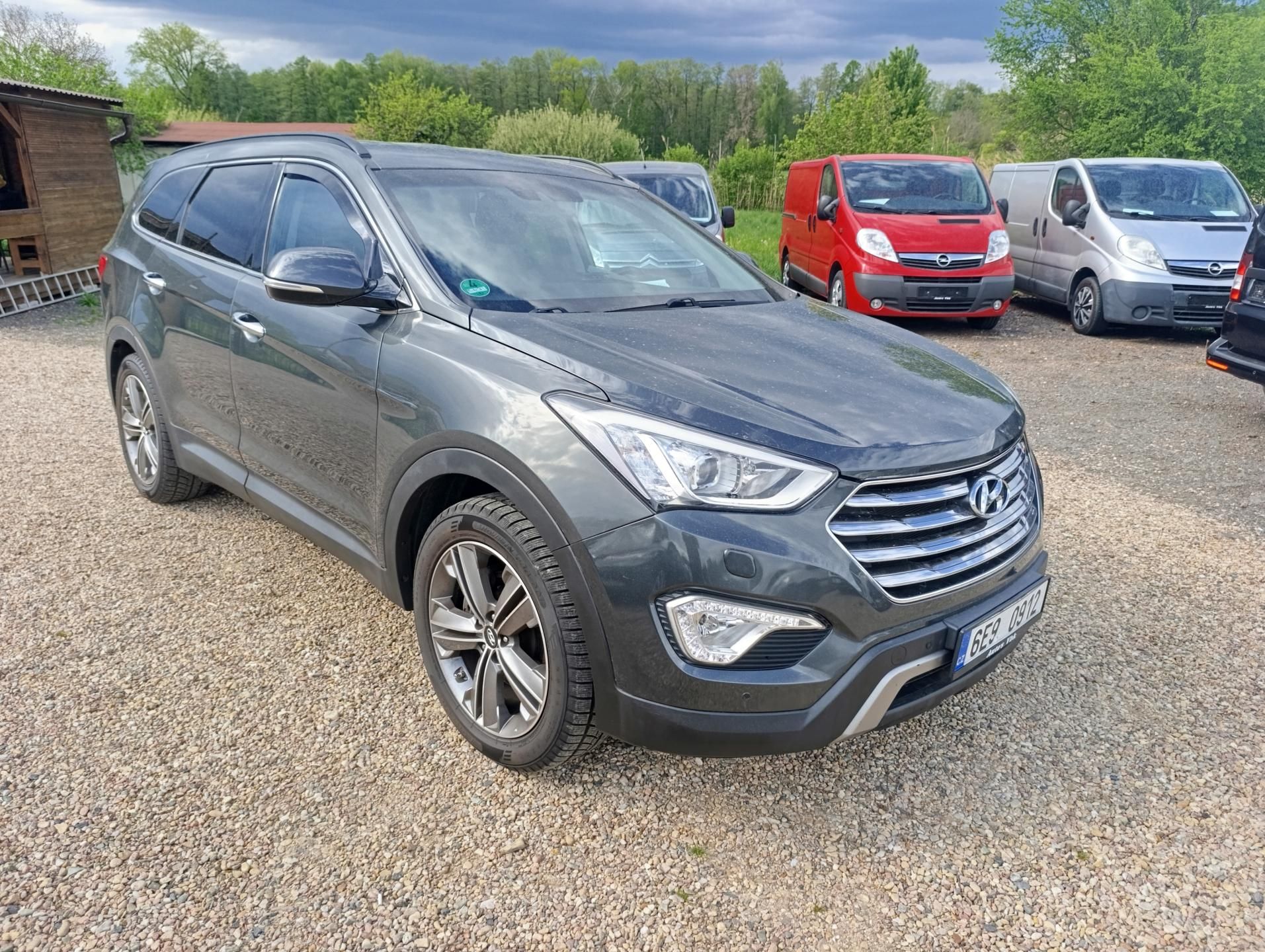 Hyundai Grand Santa Fe, 2.2 CRDi 4x4 6míst tažné - fotka 5