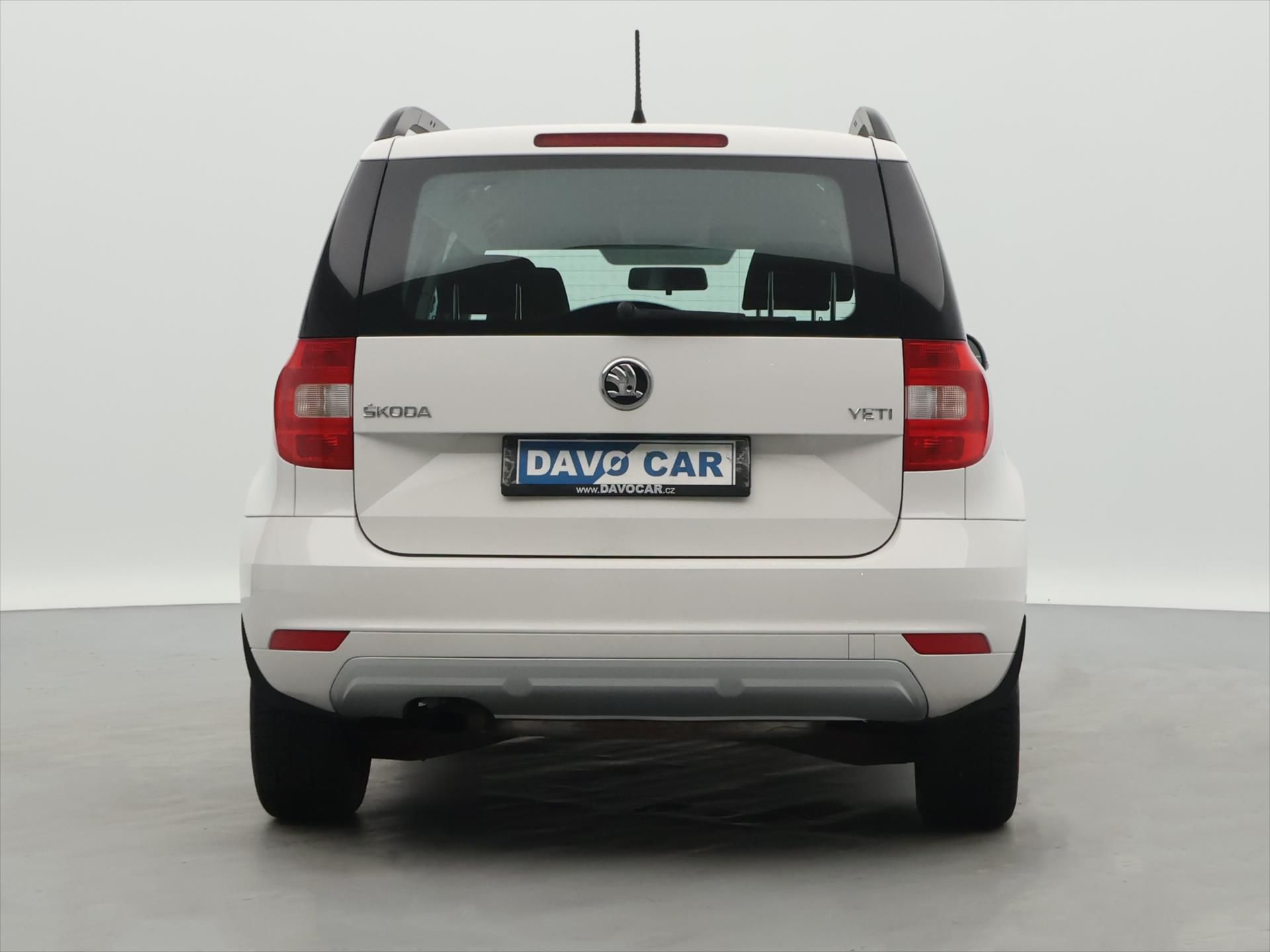 Škoda Yeti, 1.2 TSI Active Nízké KM Klima - fotka 6