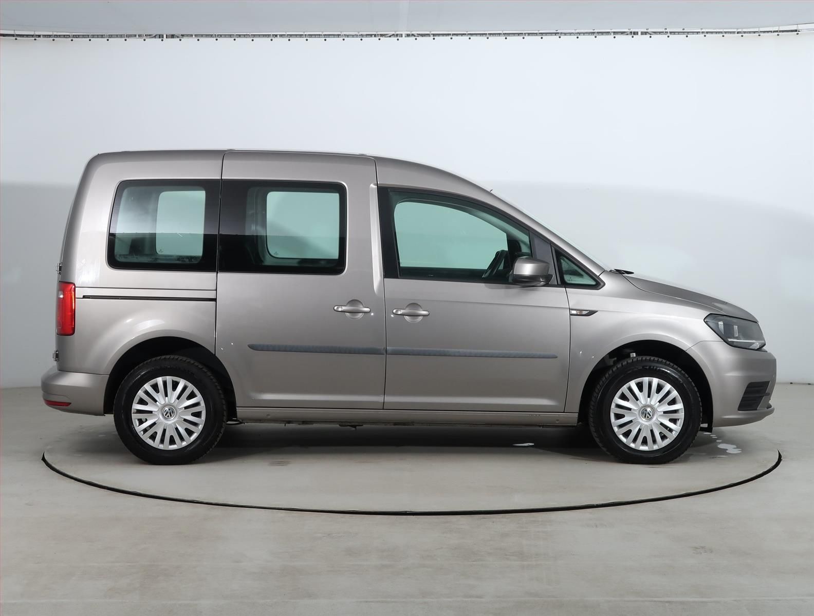 Volkswagen Caddy, 2.0 TDI, 5Míst, Klima, ČR - fotka 6