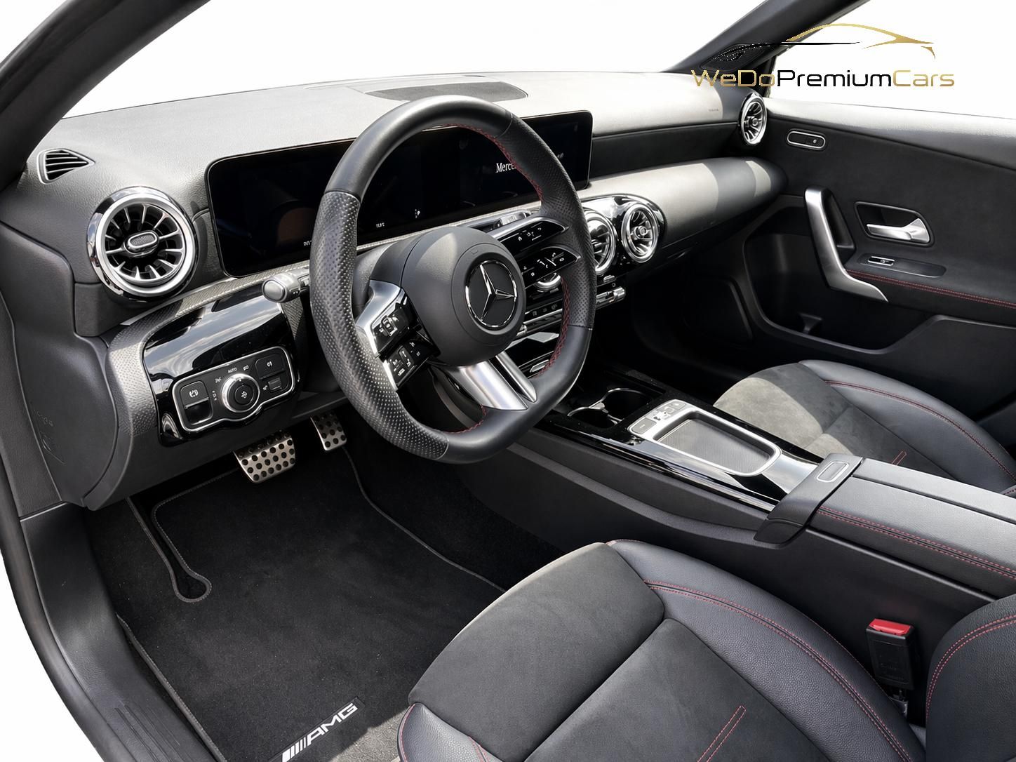 Mercedes-Benz Třídy A, 200d AMG Line - fotka 6