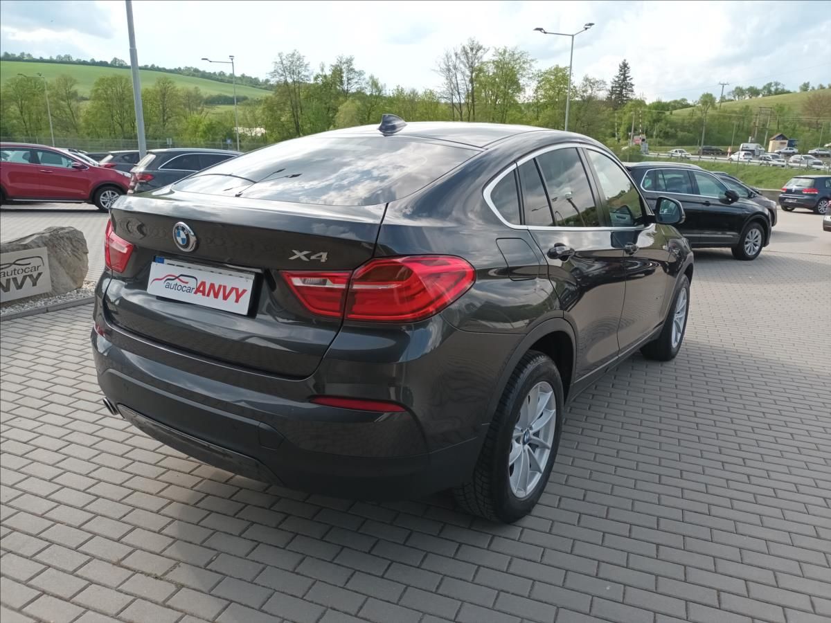 BMW X4, 2,0 xDrive20d,140KW,NAVI,SERVI - fotka 5