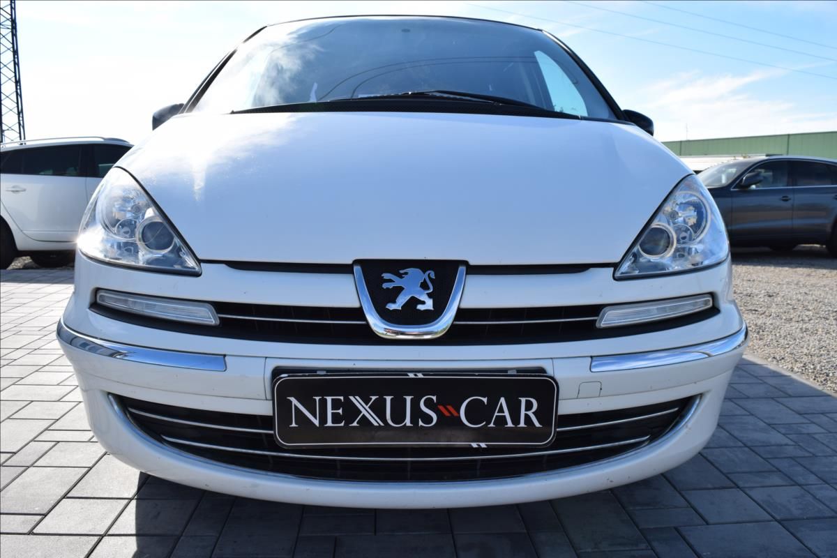 Peugeot 807, 2,0 HDI 100KW 7MÍST PO STK - fotka 2