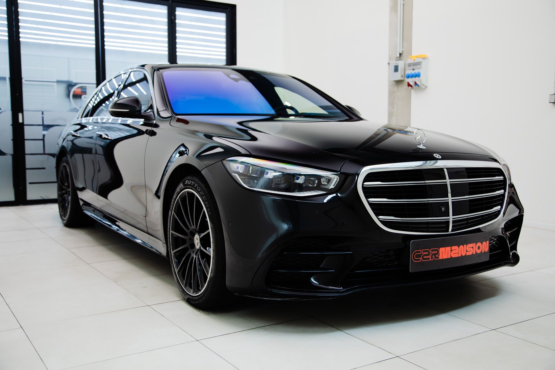 Mercedes-Benz Třídy S, 400 d 4M/AMG/PREMIUM+/4WS/360 - fotka 3