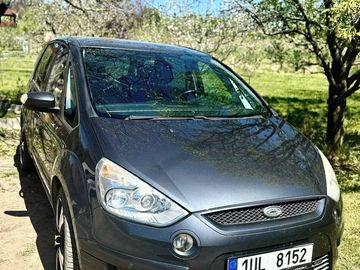Ford S-MAX 2007 - 7 míst